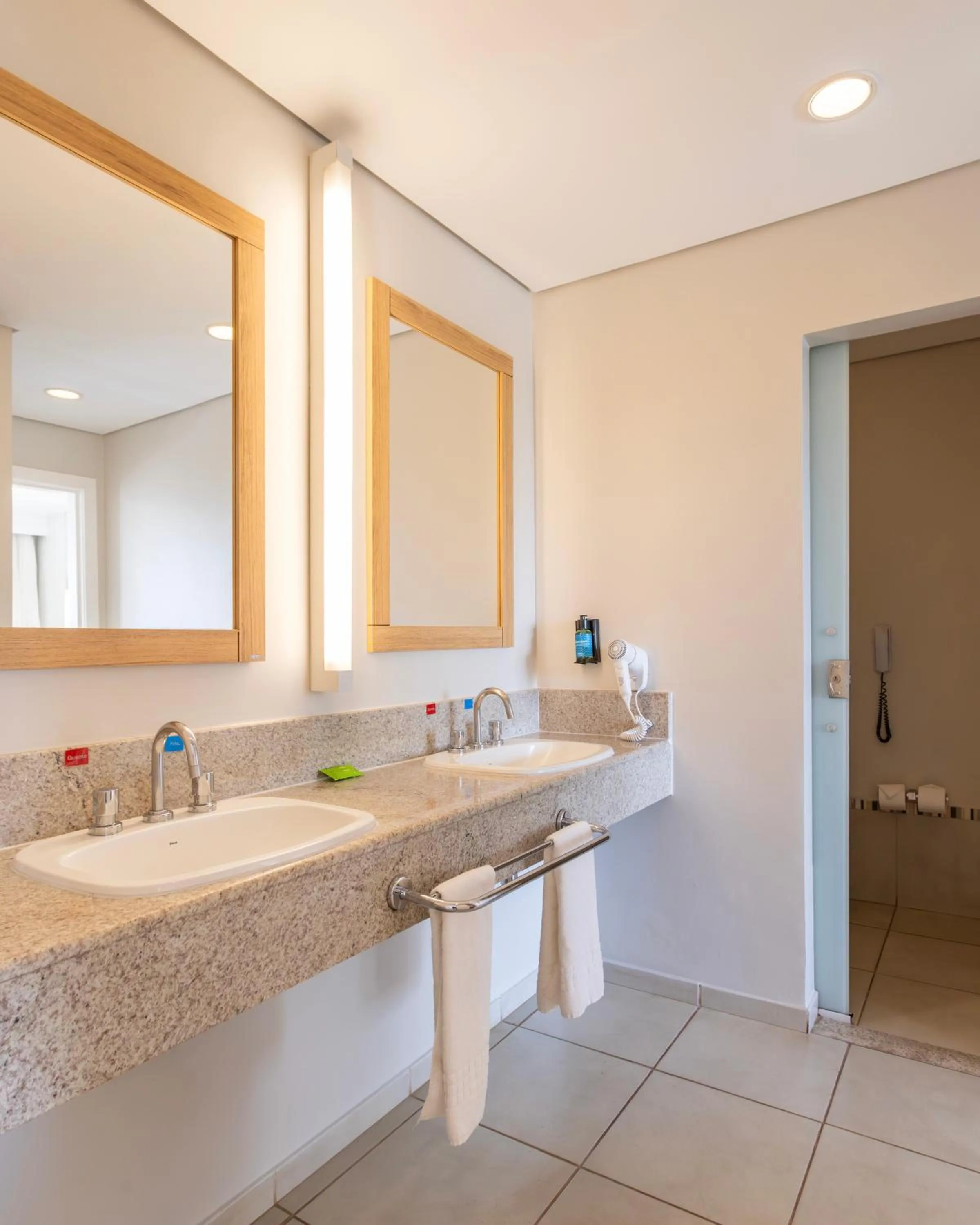 Bathroom in Rio Quente Cristal Resorts