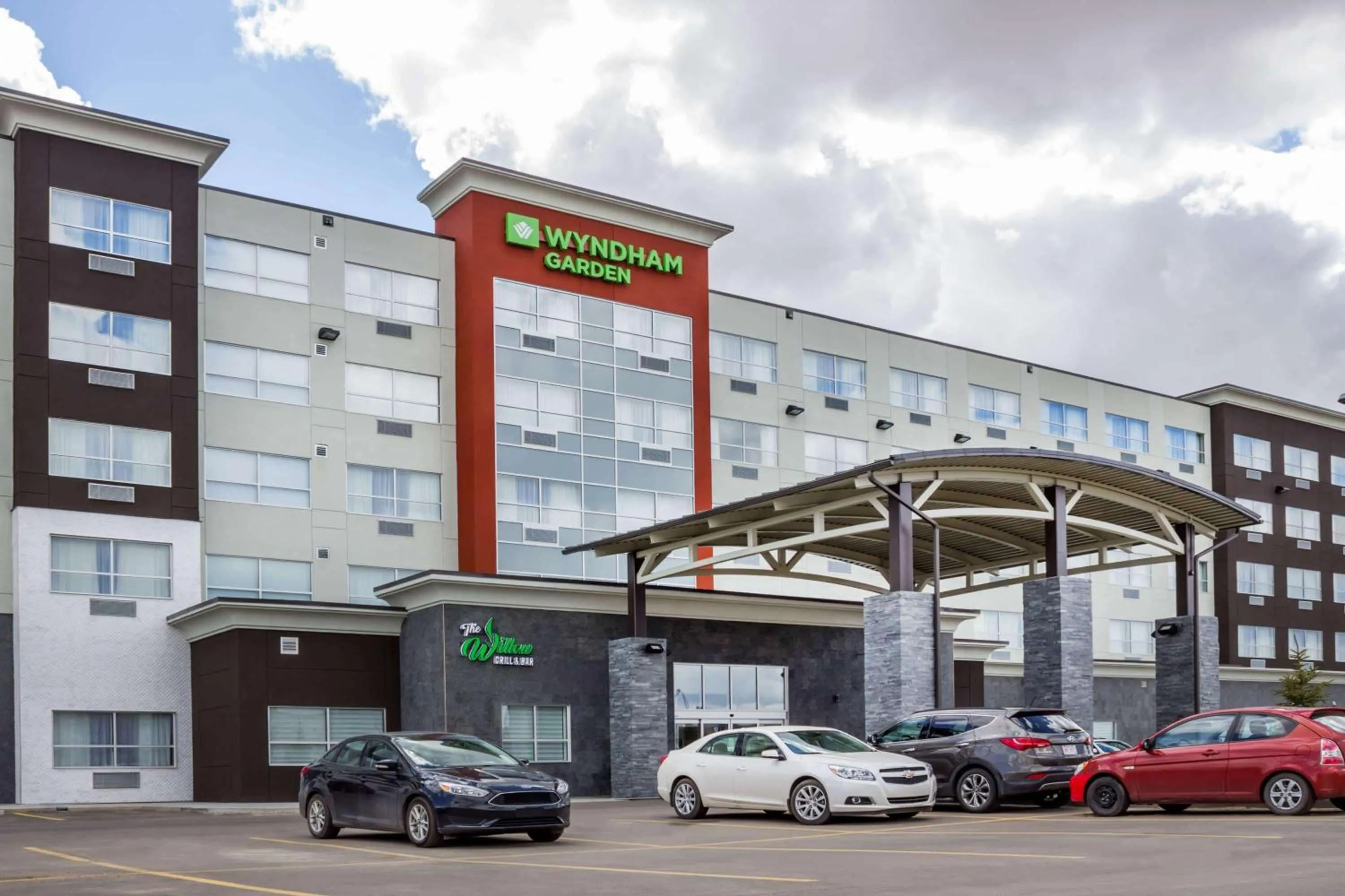 Property building in Wyndham Garden Edmonton Airport