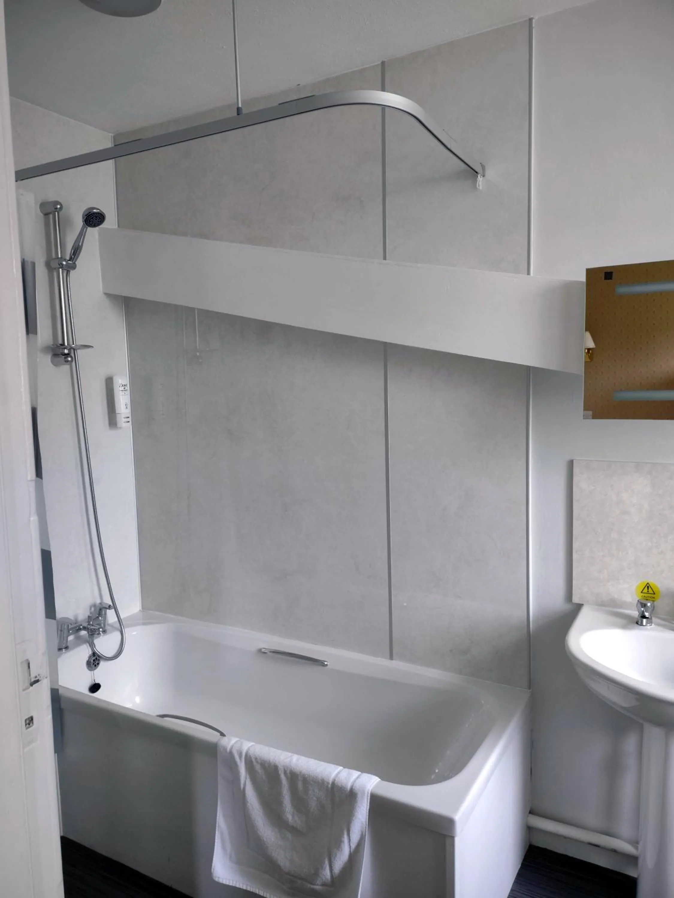 Bathroom in The Stromness Hotel