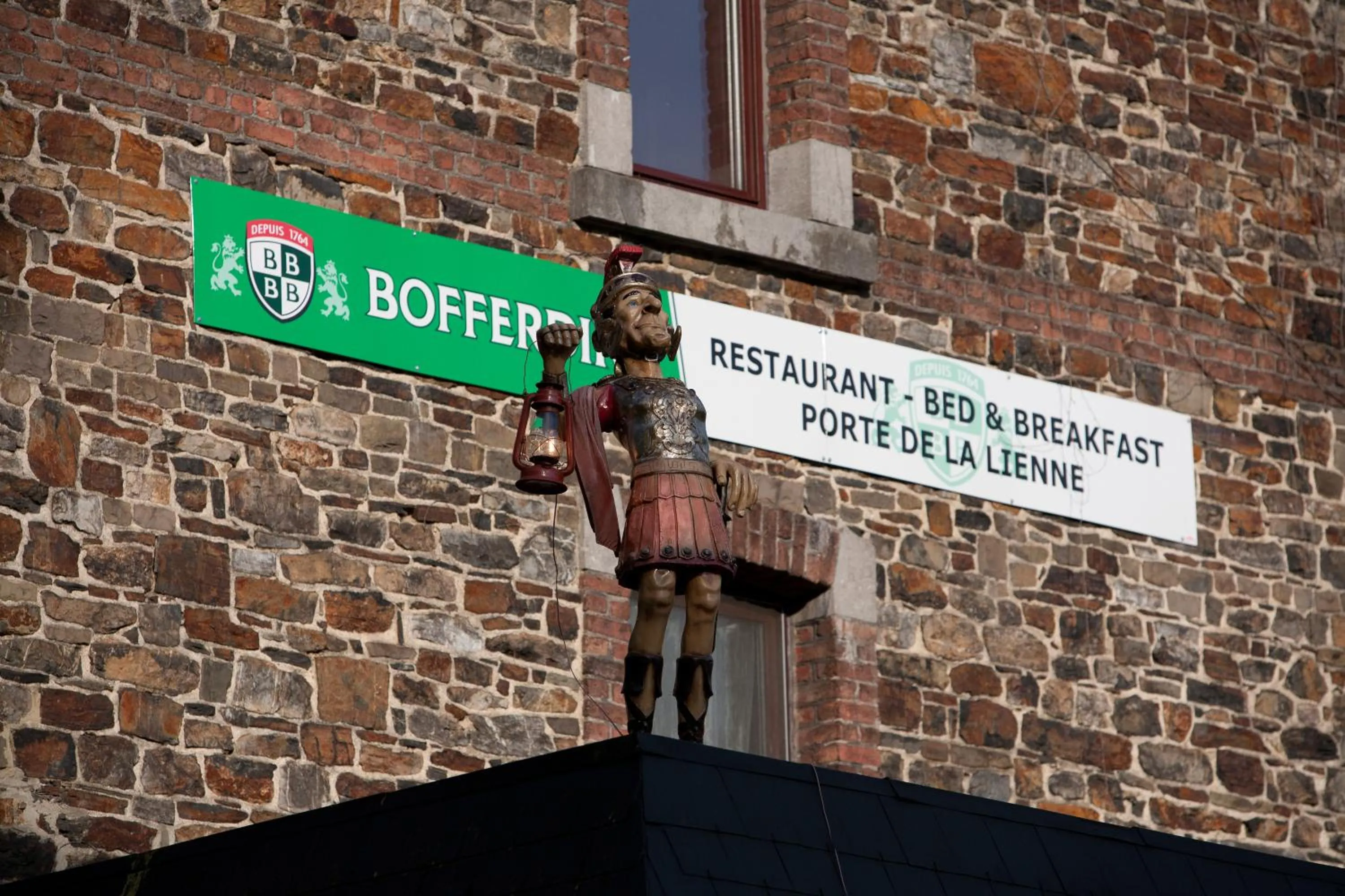 Facade/entrance in B&B-Restaurant Porte de la Lienne