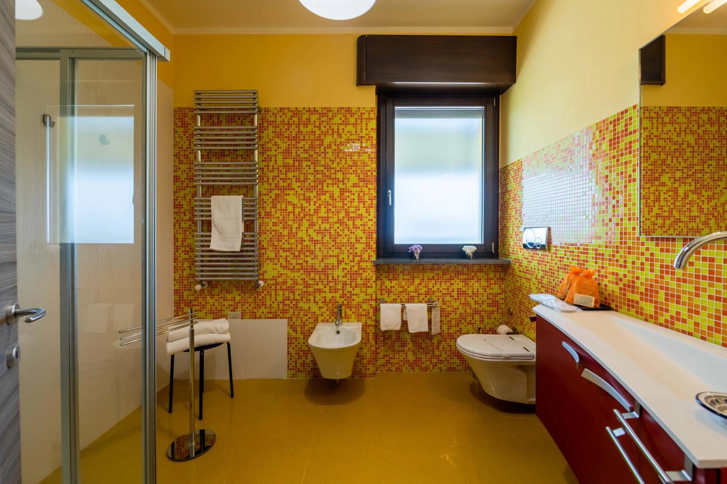 Bathroom in AppartaHotel