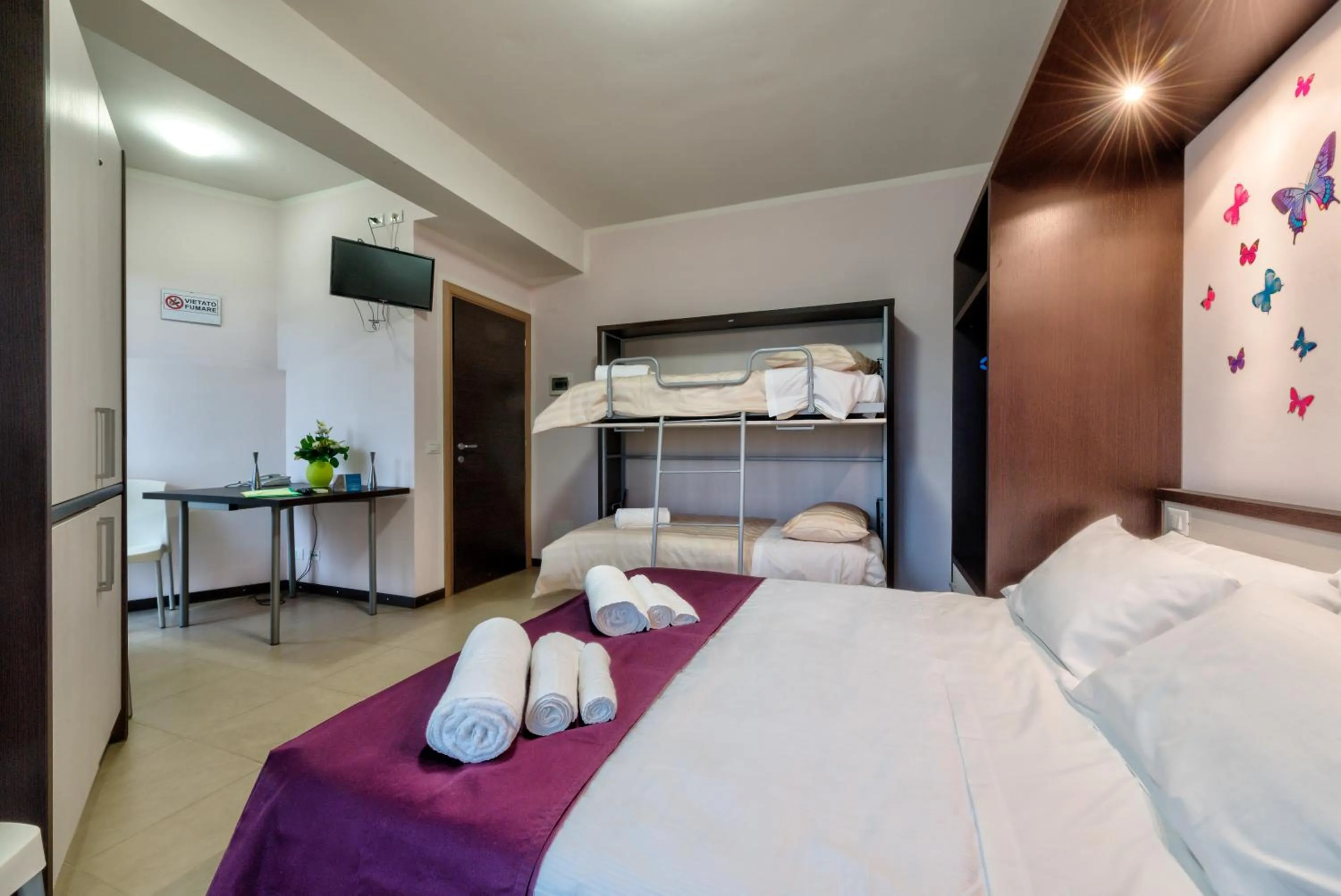 Photo of the whole room, Bed in AppartaHotel