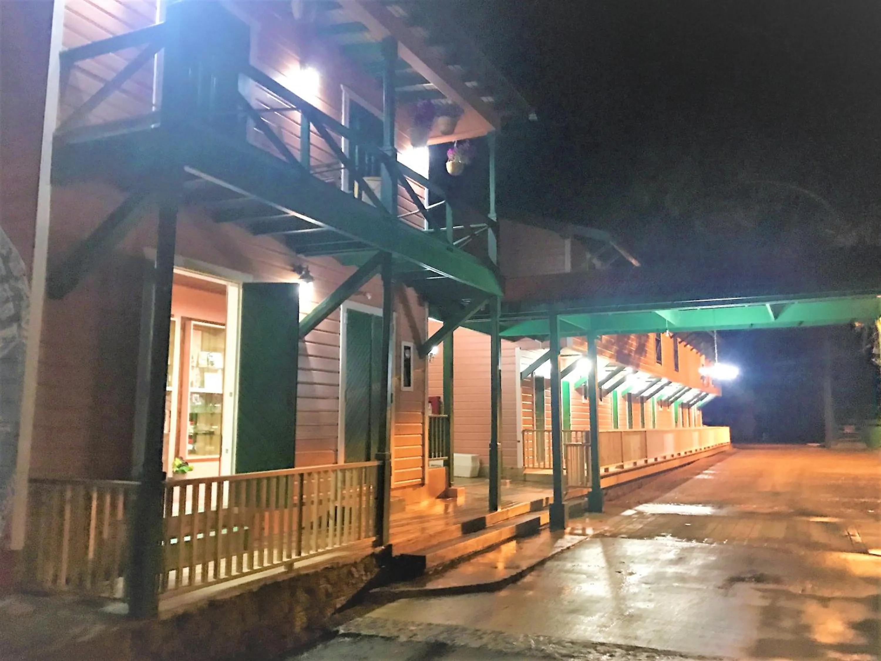 Facade/entrance in Hacienda Juanita