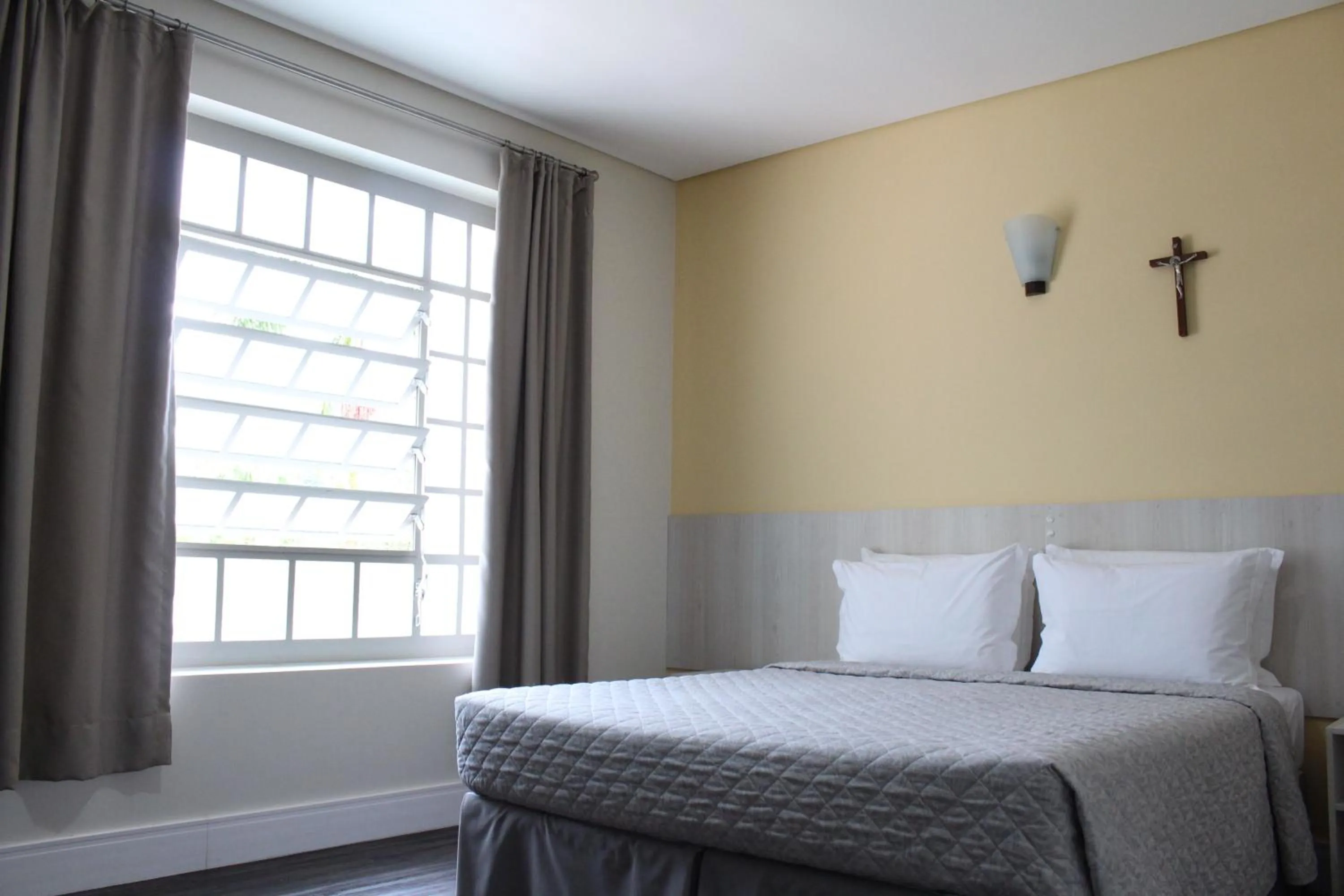 Bed in CEIC Pousada e Eventos