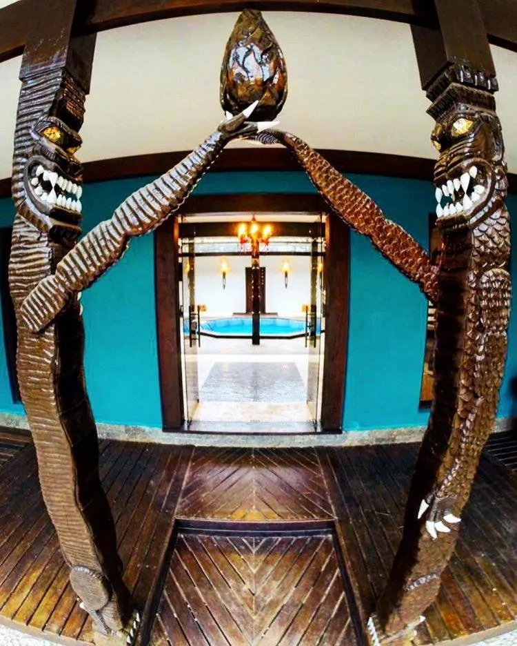 Facade/entrance in House da Lui