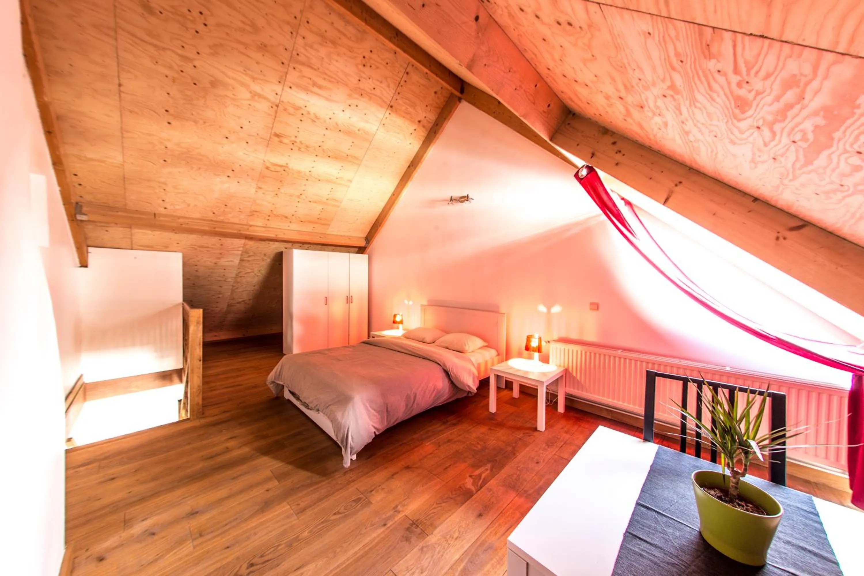 Bedroom in Rentbynight Aparthotel