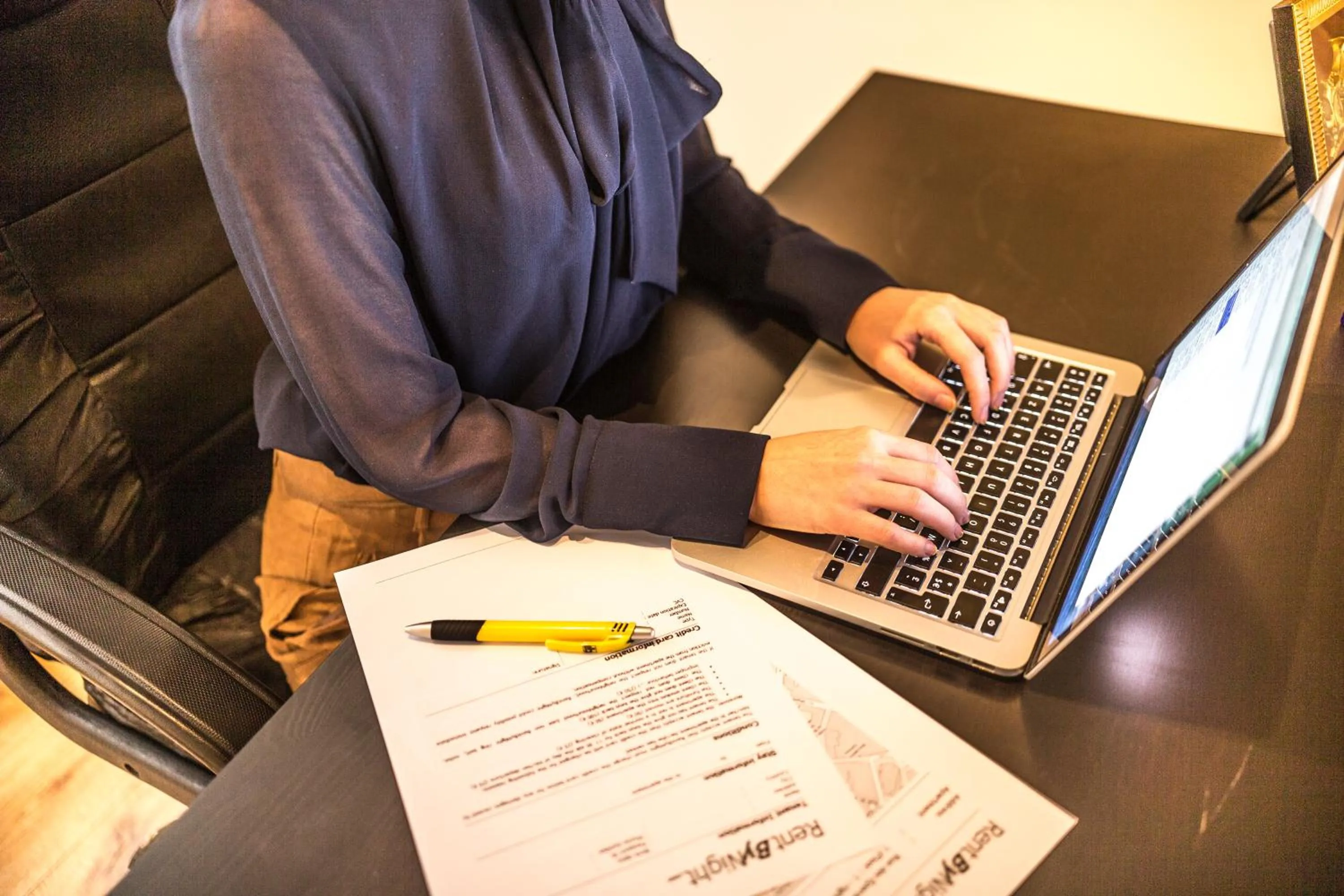 People in Rentbynight Aparthotel