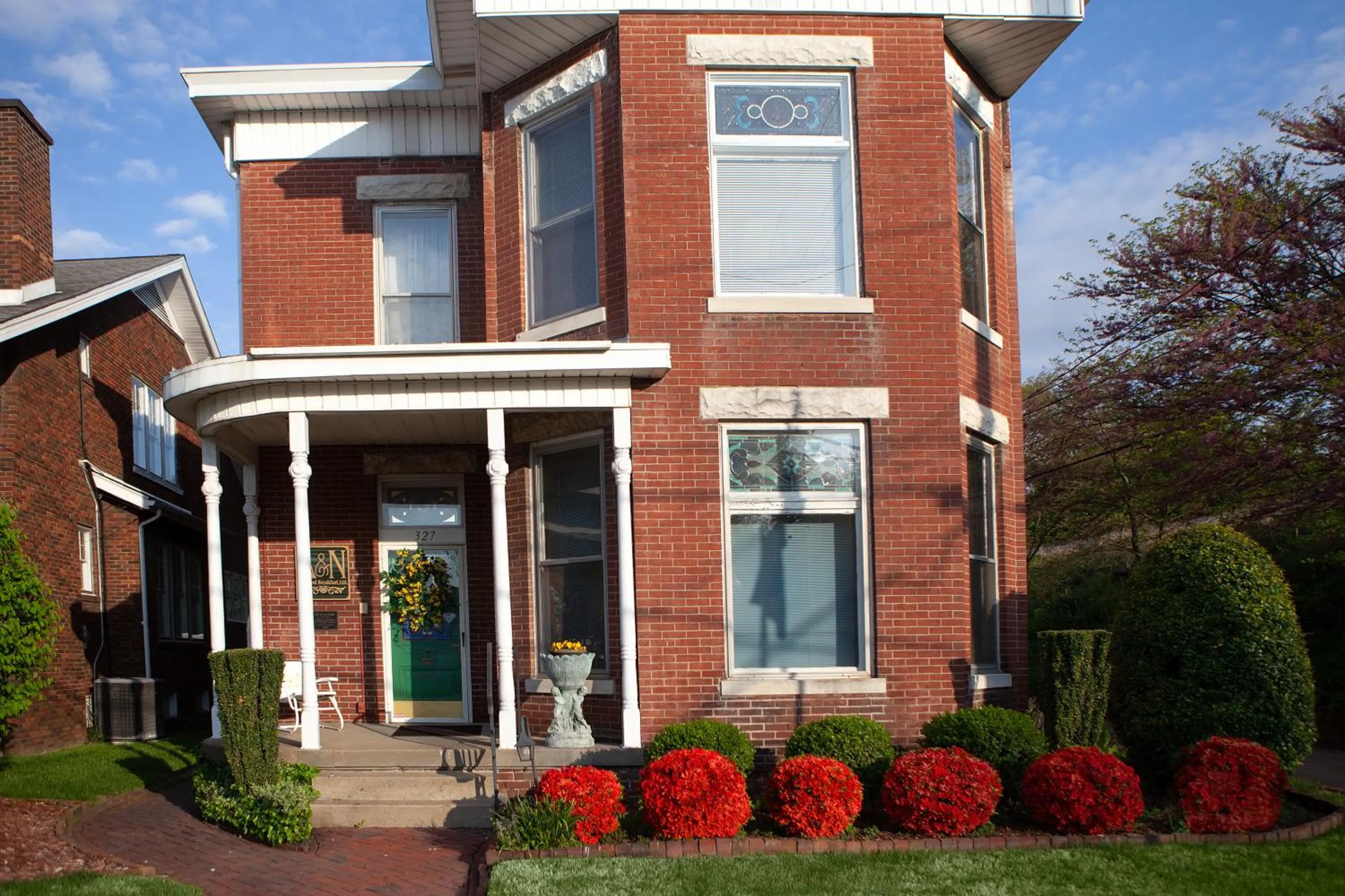 Facade/entrance in L&N Bed and Breakfast Ltd