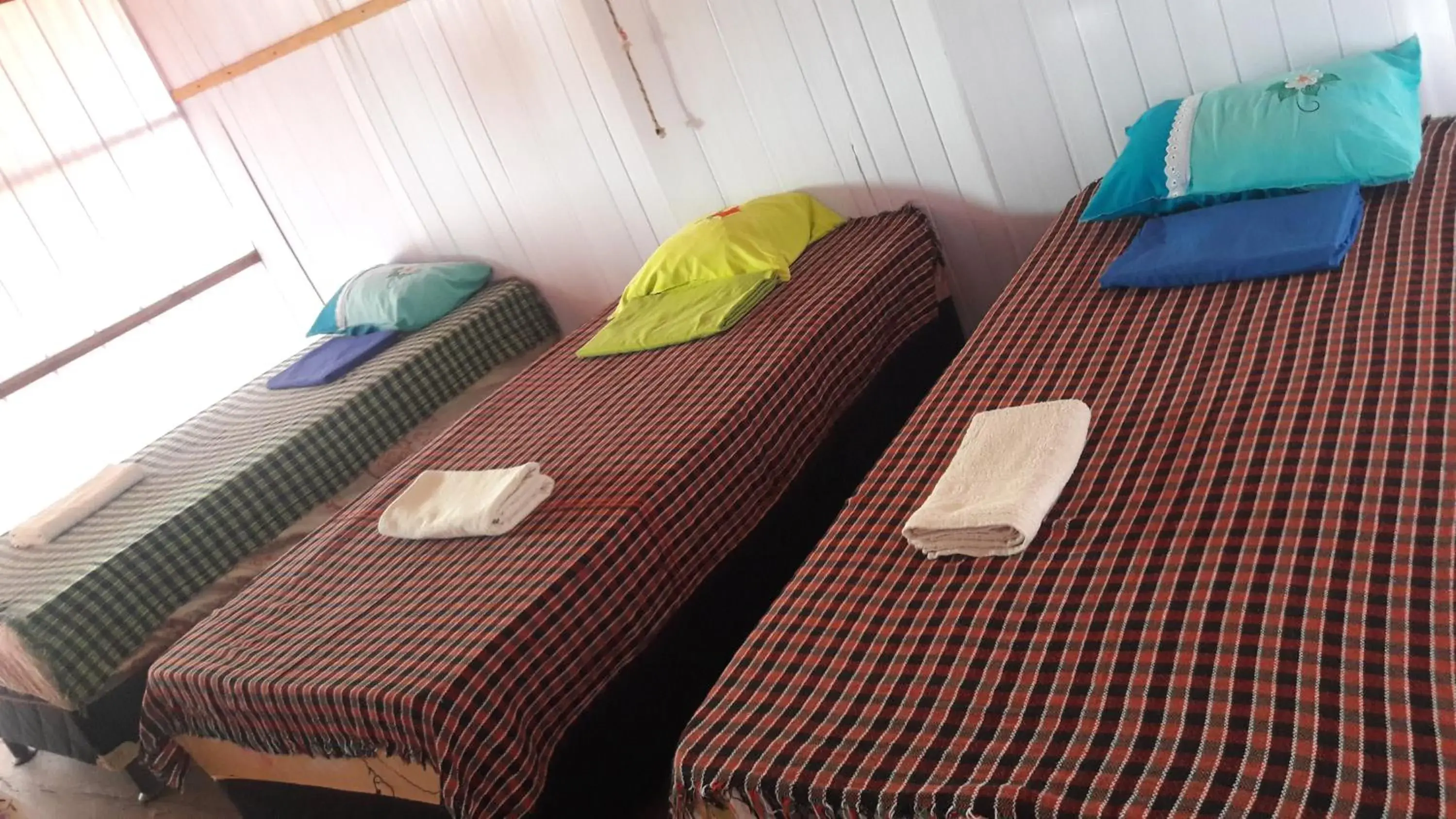 Economy Triple Room with Shared Bathroom - single occupancy in hospedaria pingo de ouro Economy Triple Room with Shared Bathroom - single occupancy in hospedaria pingo de ouro