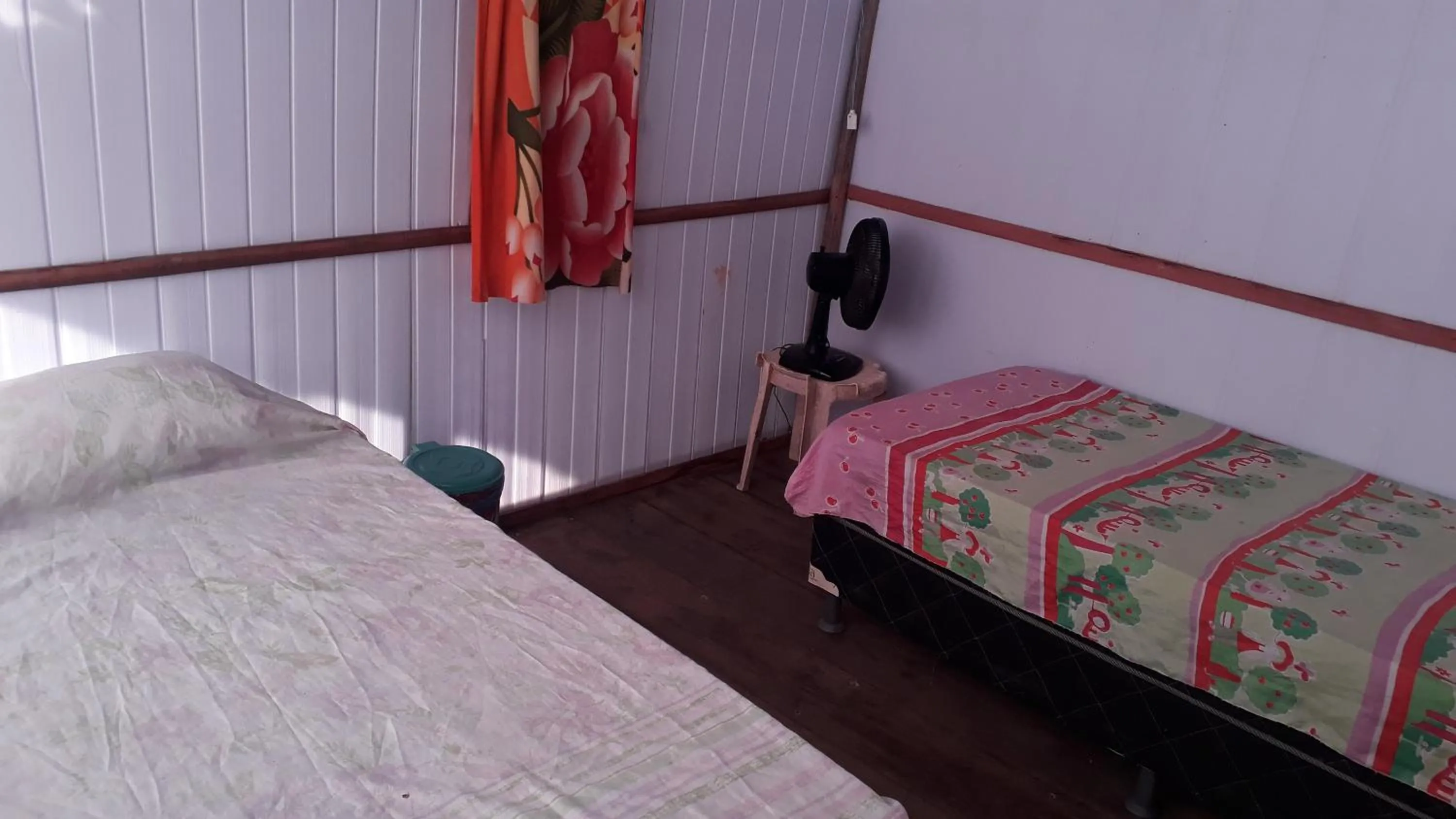 Budget Double Room - single occupancy in hospedaria pingo de ouro