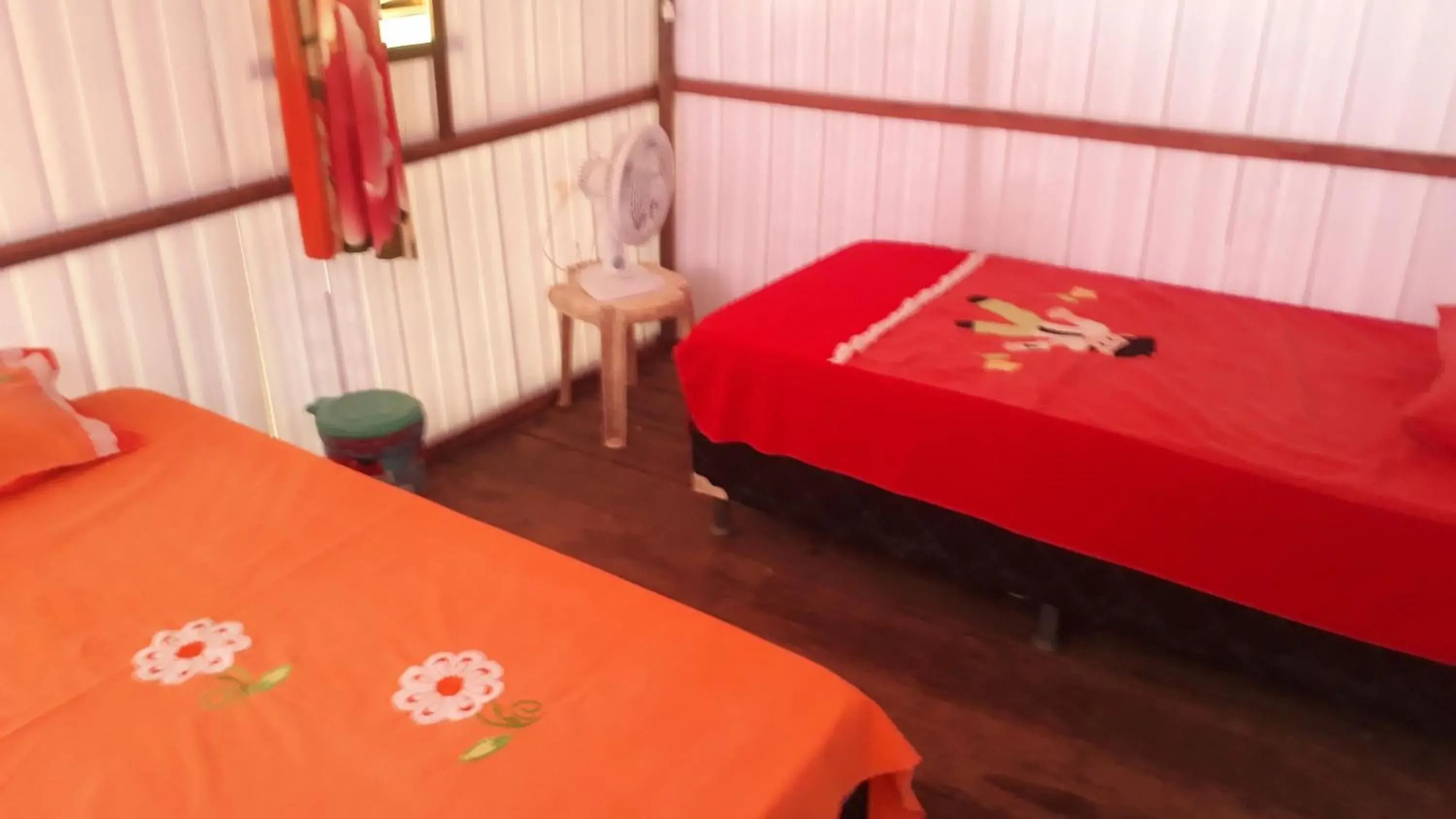 Budget Double Room - single occupancy in hospedaria pingo de ouro Budget Double Room - single occupancy in hospedaria pingo de ouro
