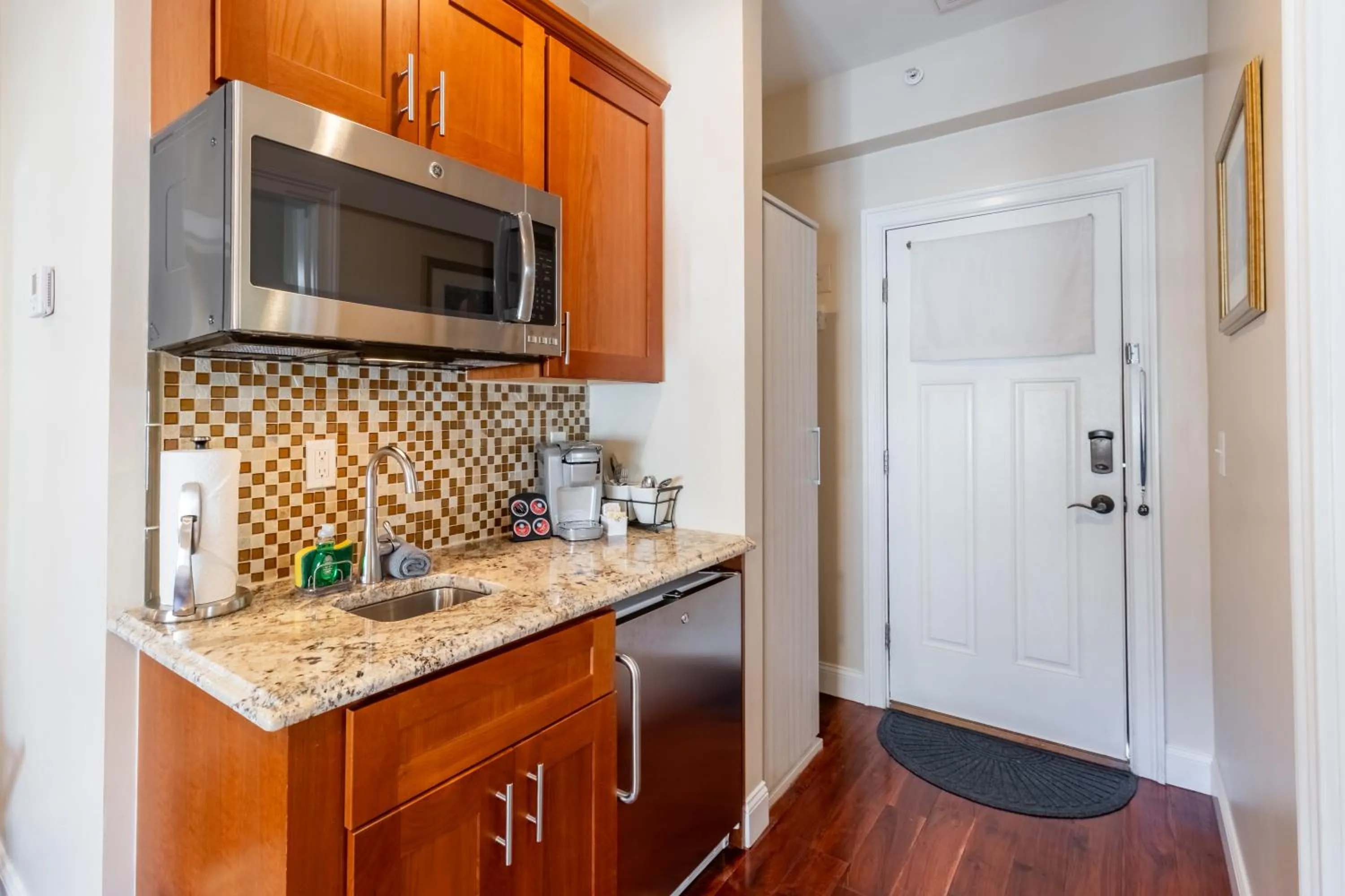 The East Island Reserve Hotel