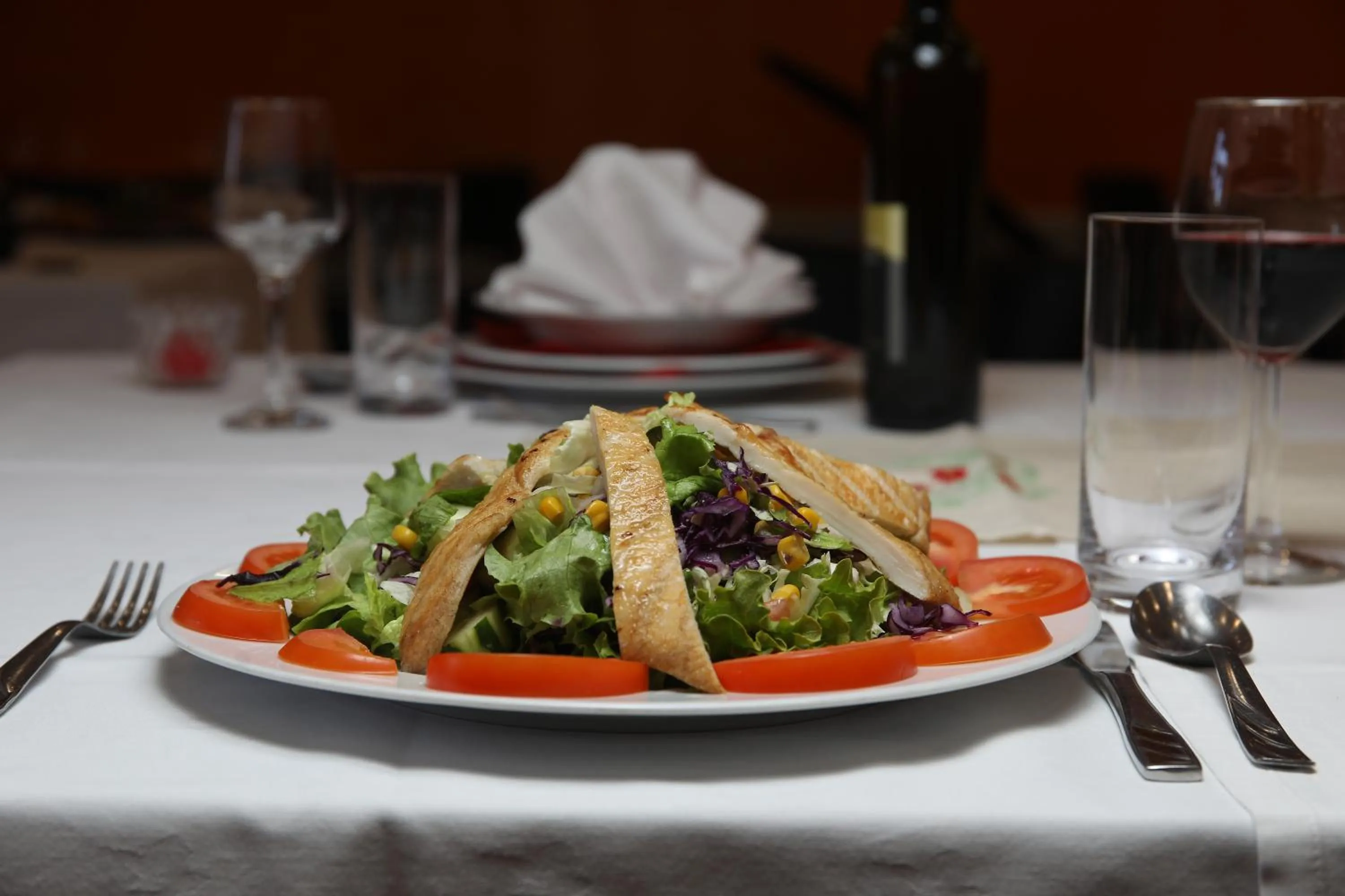 Restaurant/places to eat in Hotel Zagi