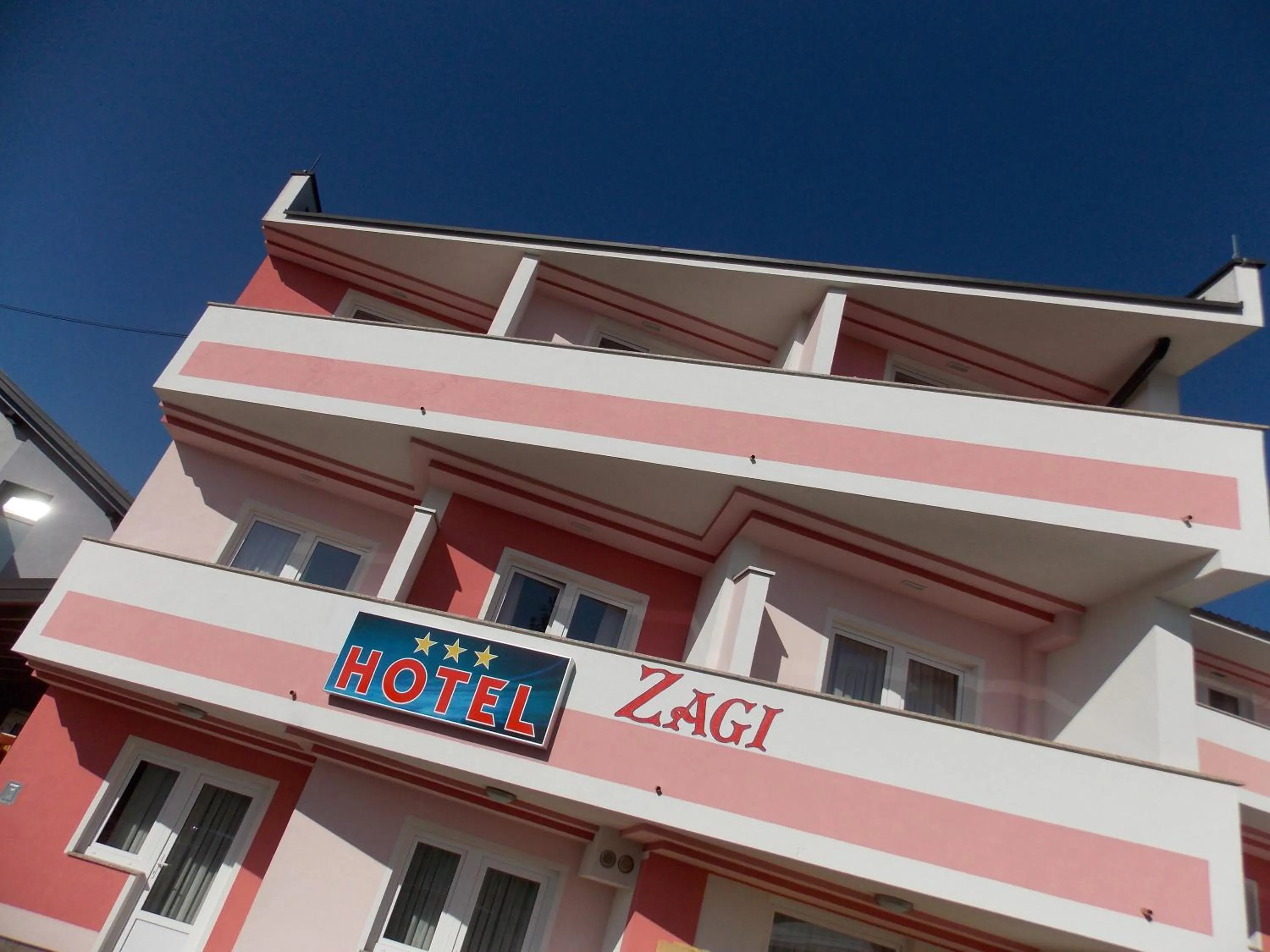 Facade/entrance in Hotel Zagi