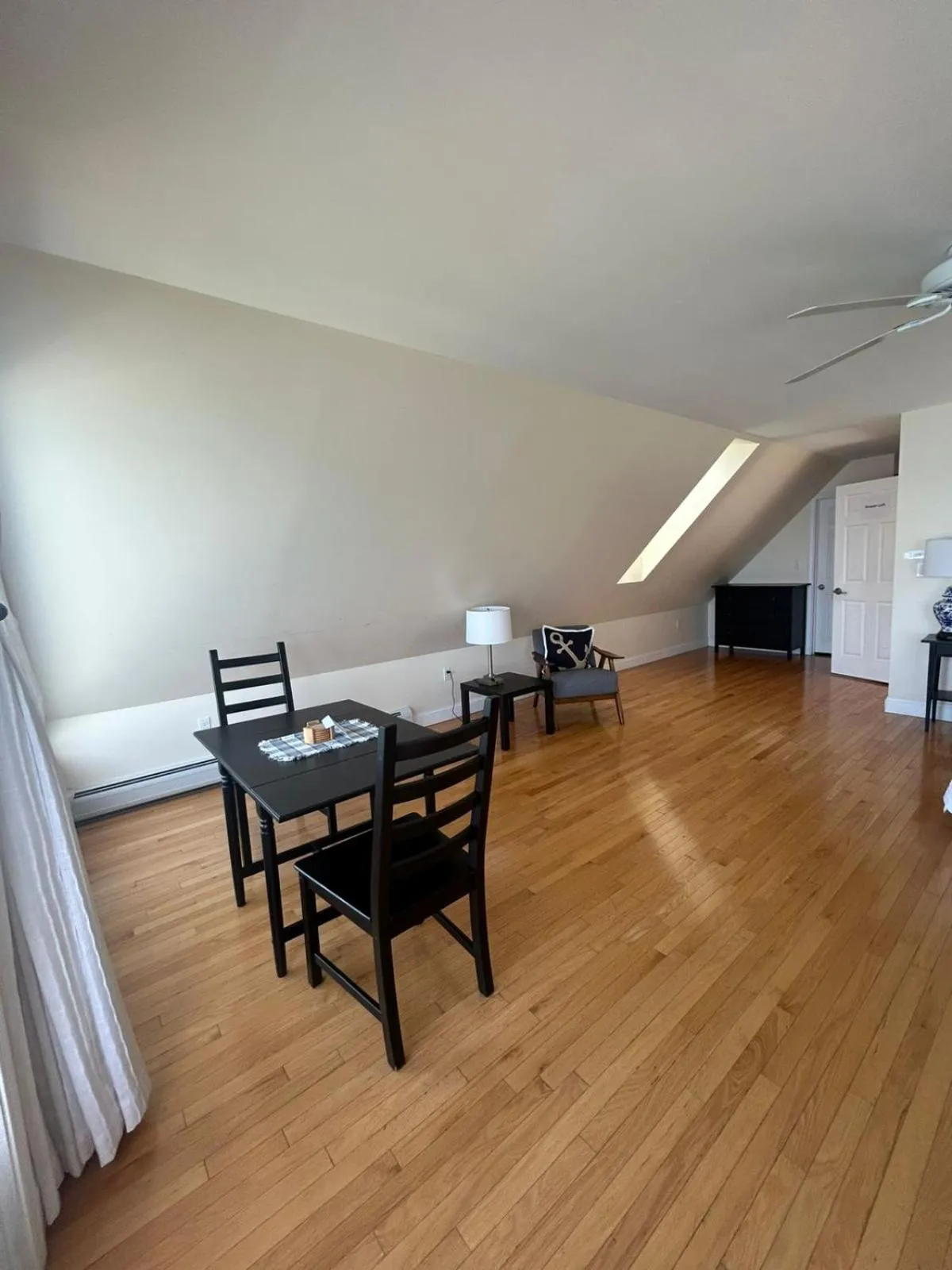 Living room in The Inn on the Wharf