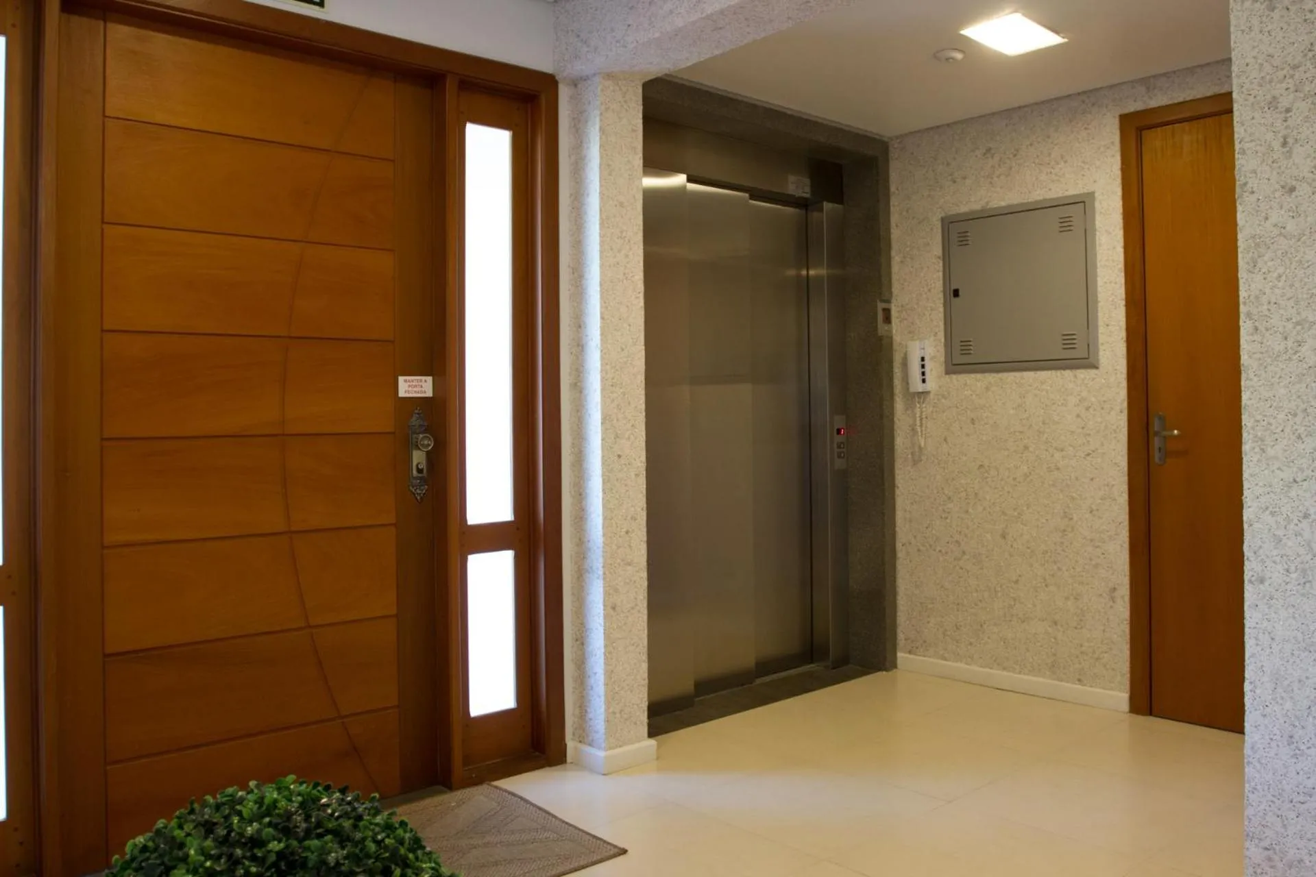 Facade/entrance in Ótima Localização e Vista da Cidade