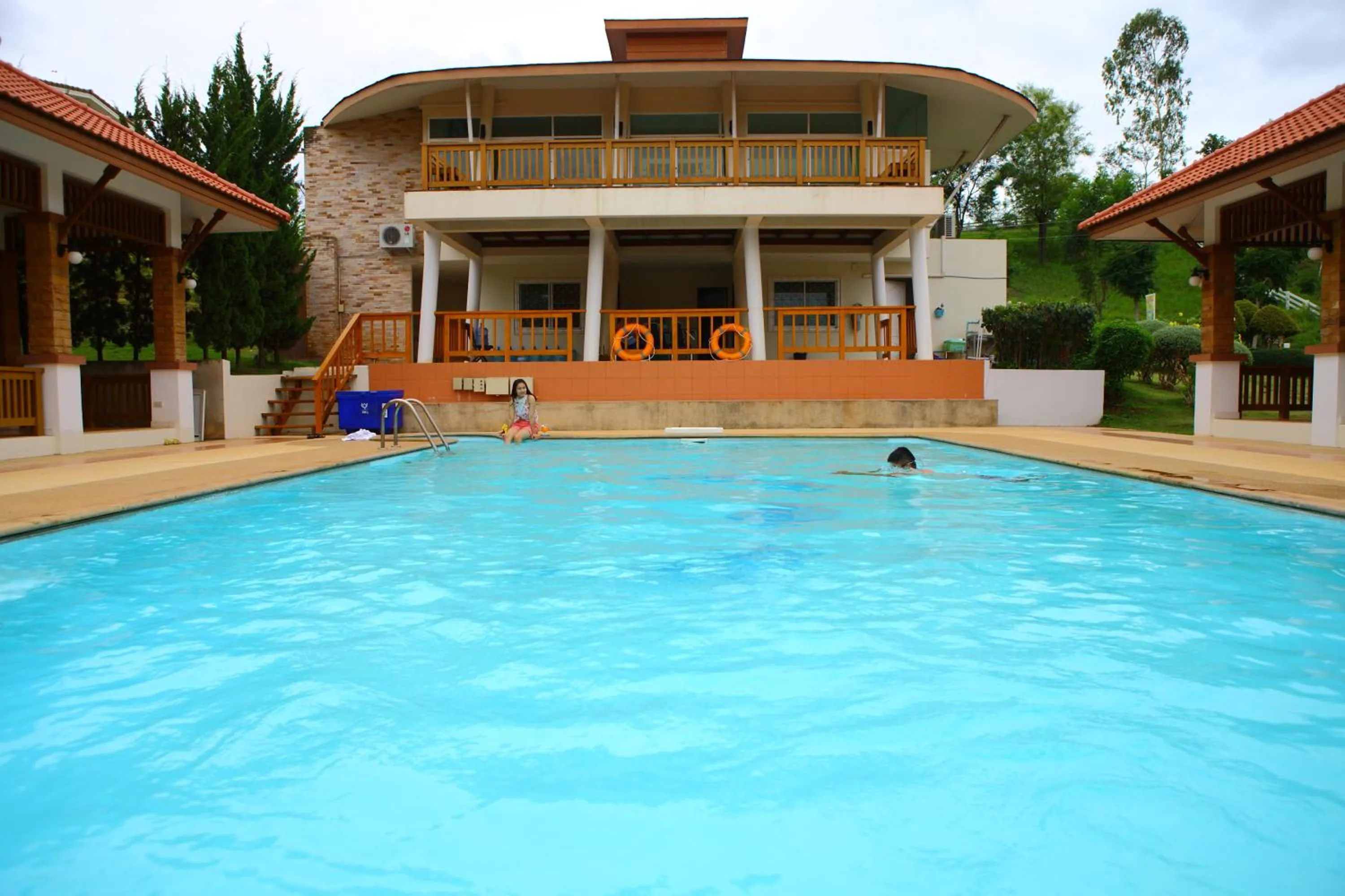 Swimming pool in Thongsathit Hill Resort Khao Yai