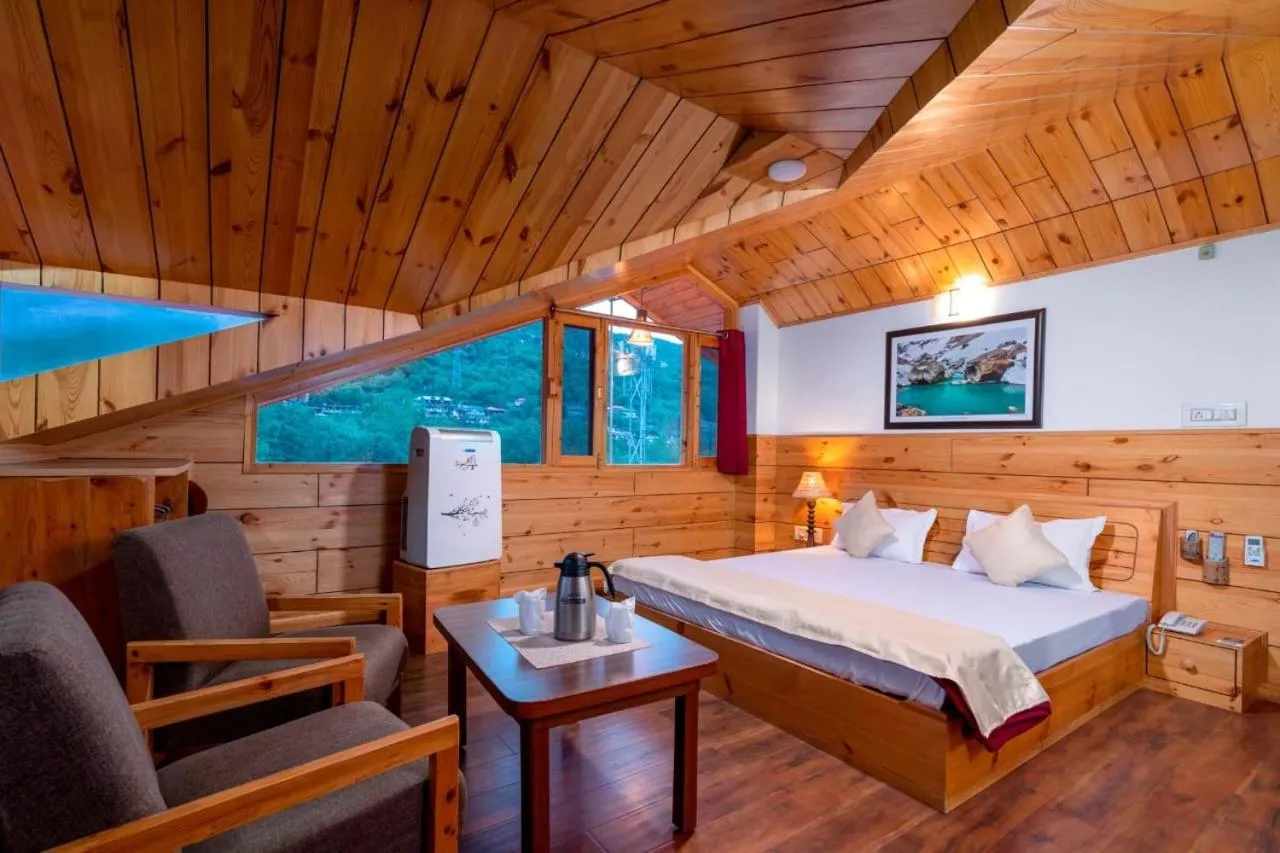 Photo of the whole room, Bed in Hotel Kullu Valley