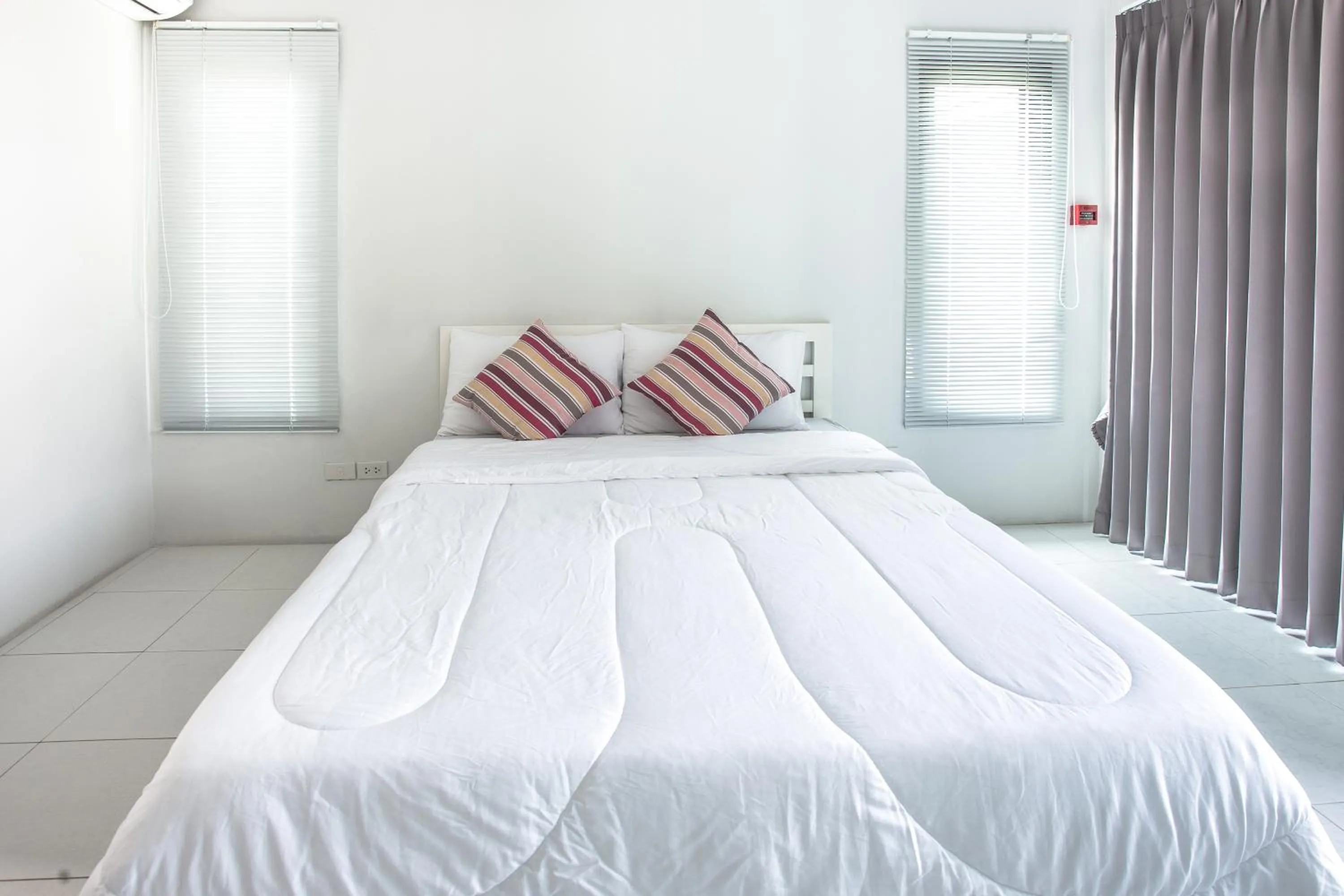 Bedroom, Bed in Baan Le Vimaan