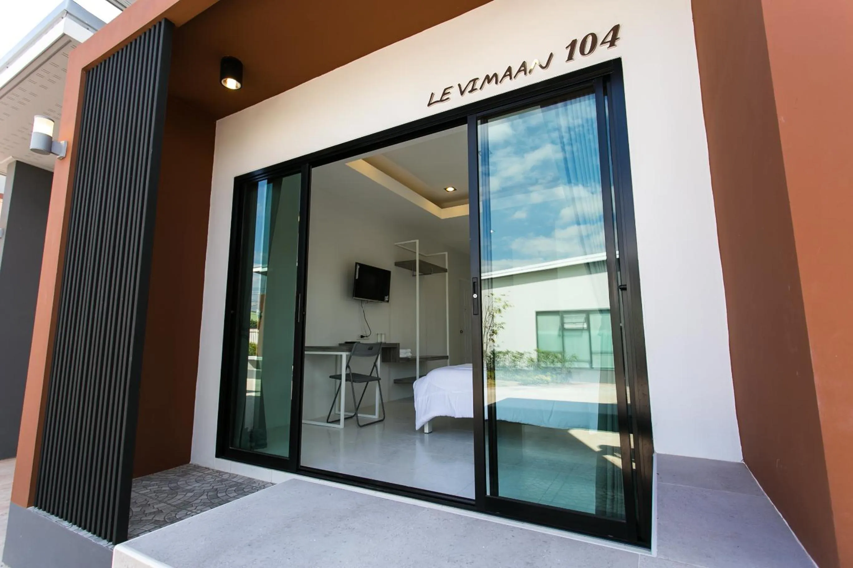 Property building in Baan Le Vimaan