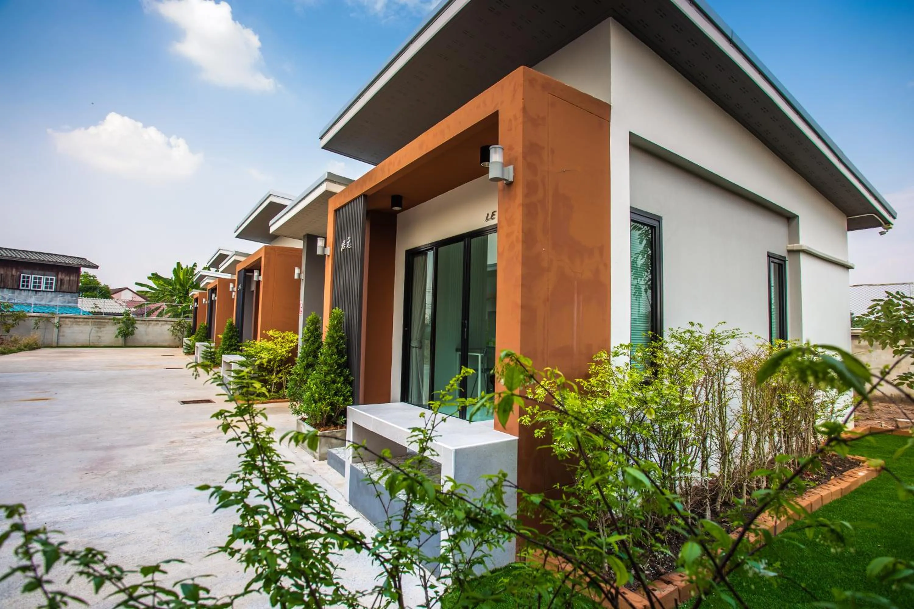 Day in Baan Le Vimaan