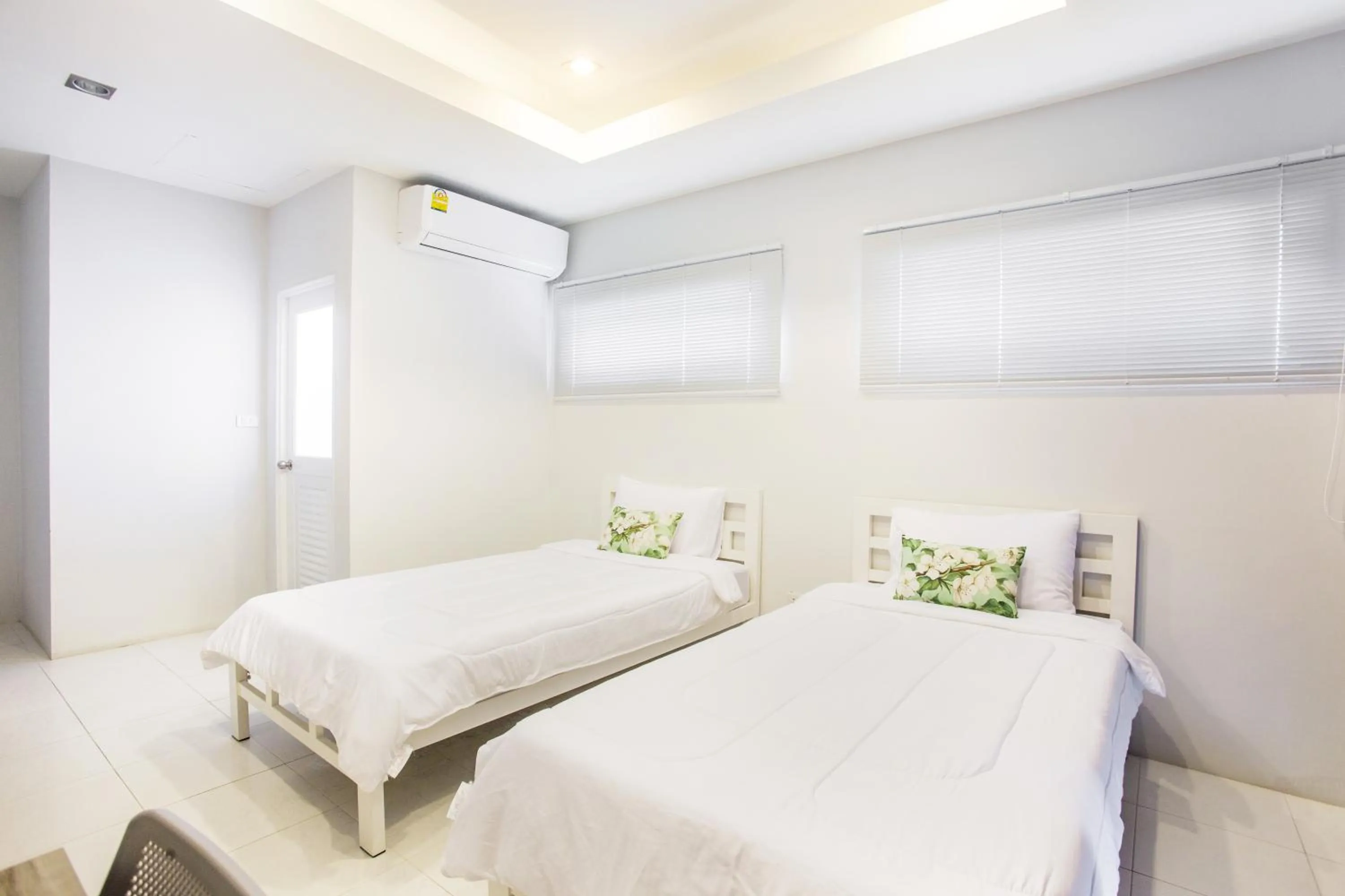 Bedroom, Bed in Baan Le Vimaan