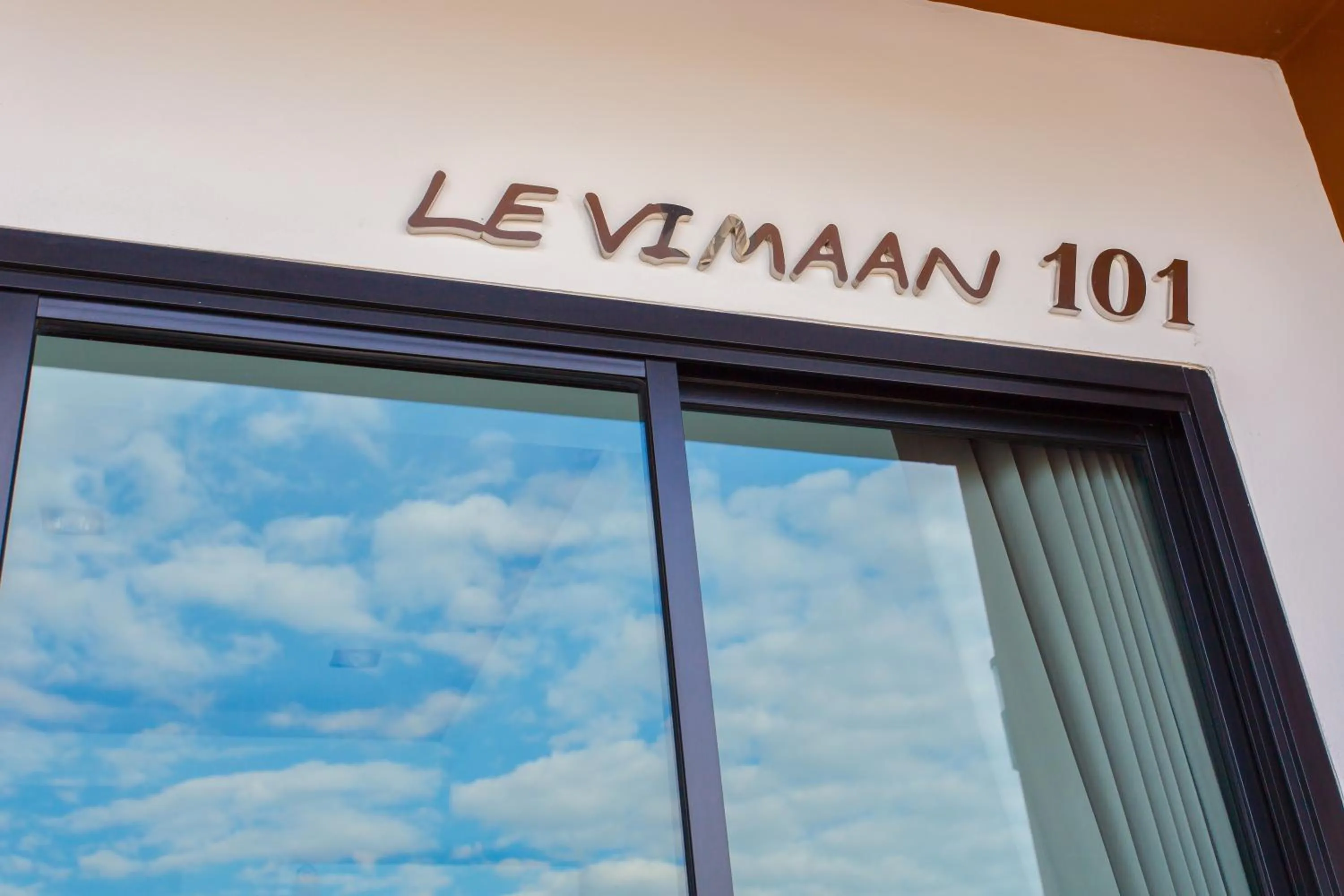 Photo of the whole room in Baan Le Vimaan