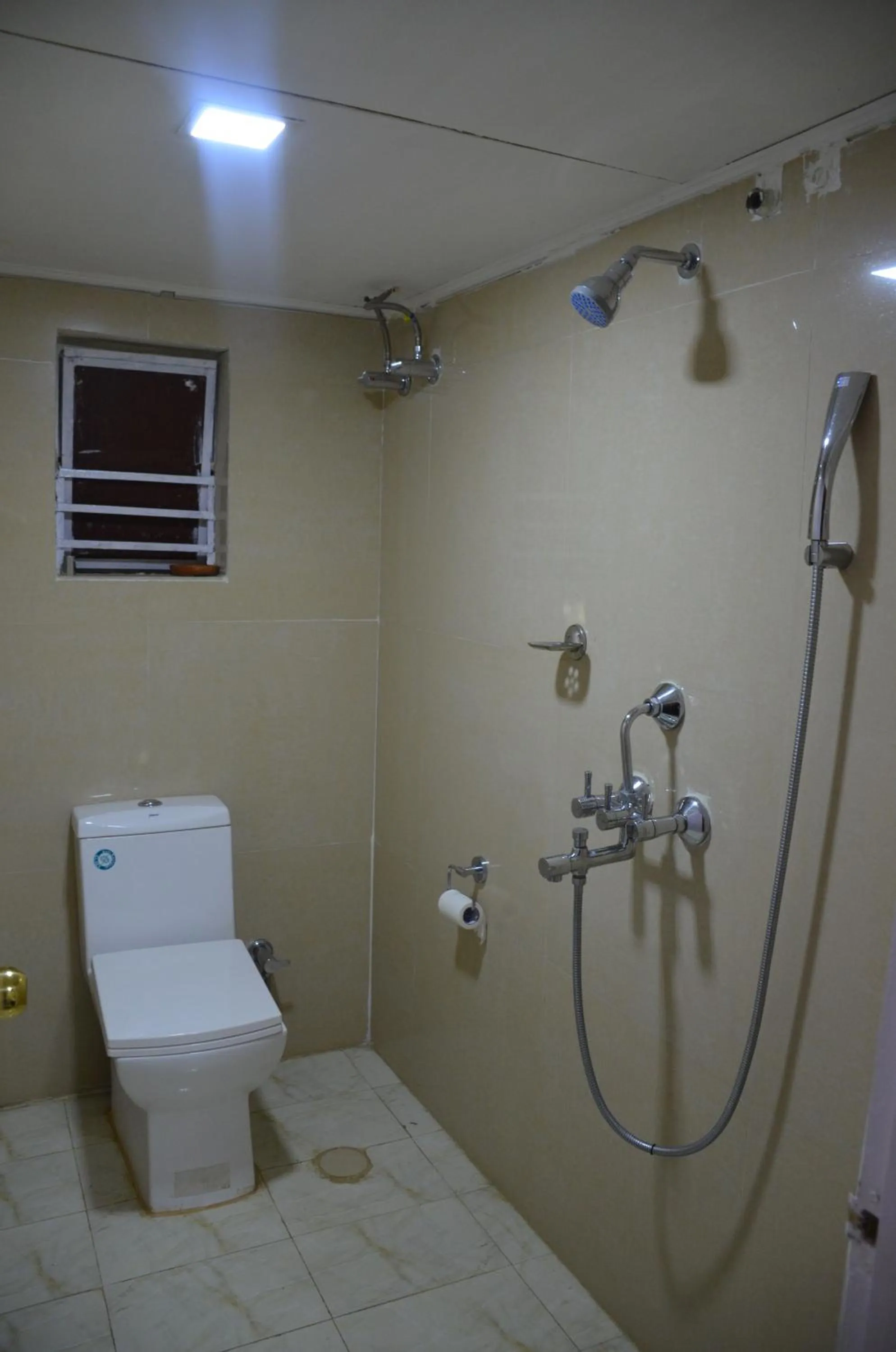 Bathroom in Eco Adventure Resorts Khhairabera