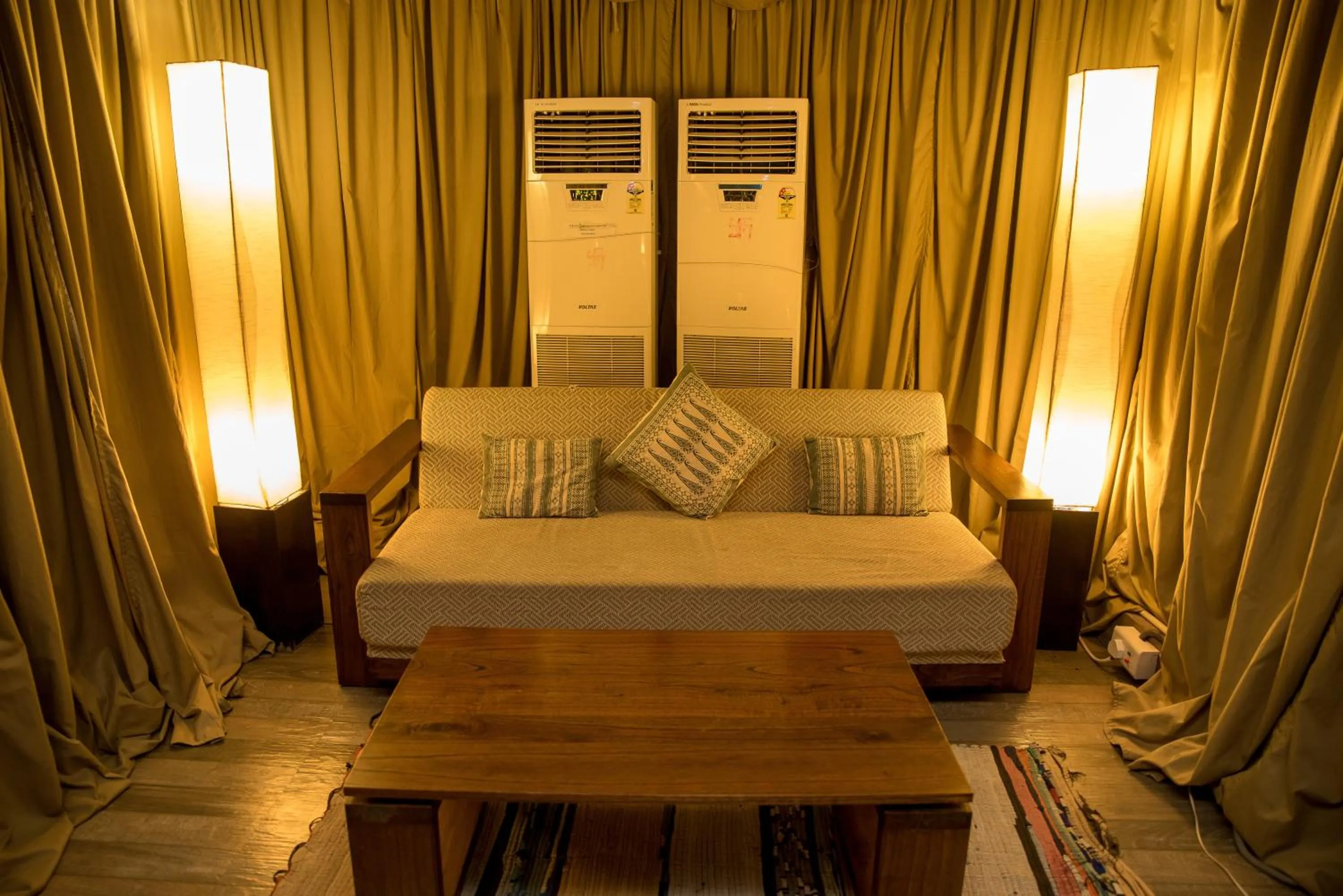 Living room in Eco Adventure Resorts Khhairabera