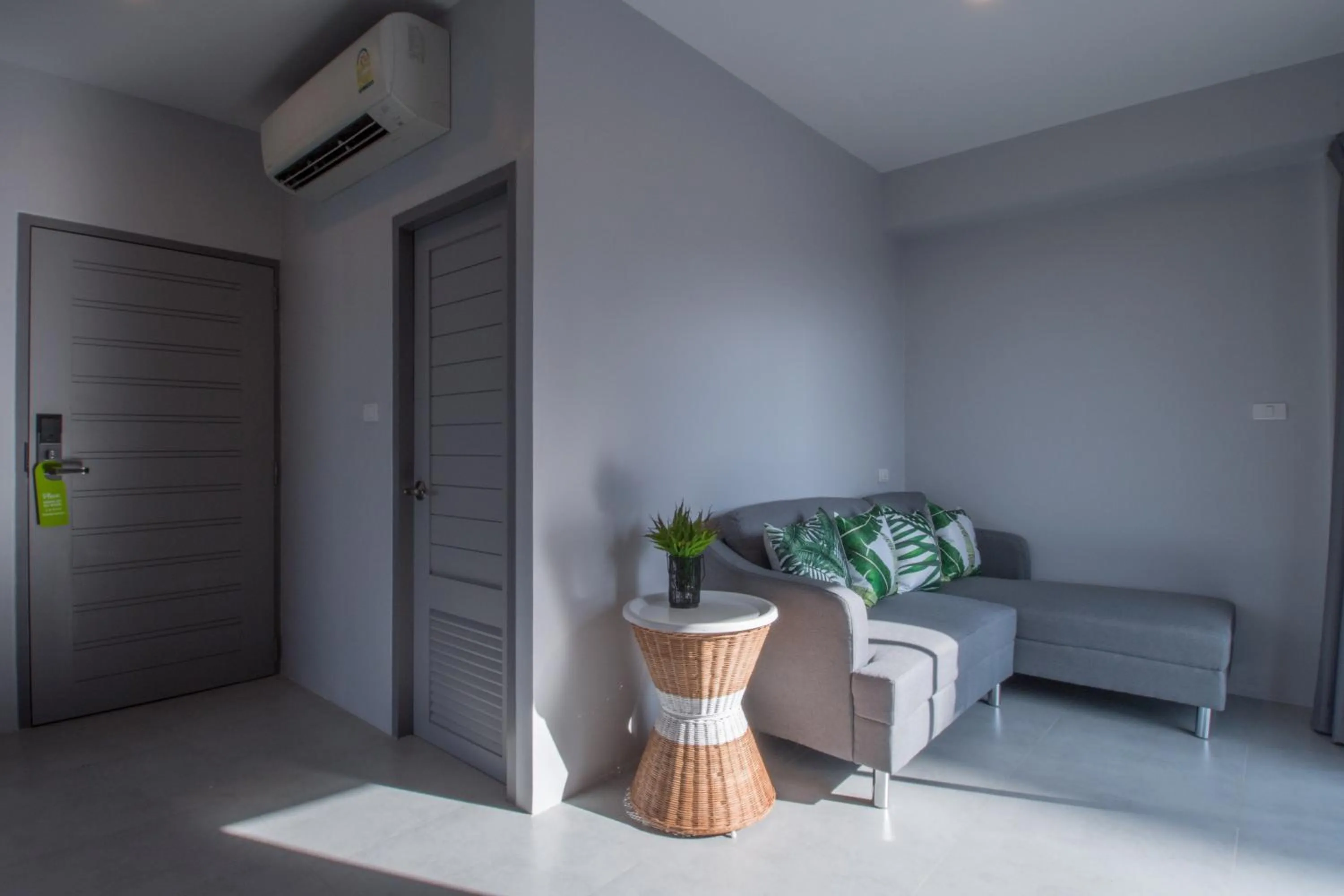 Photo of the whole room in The Pat Hotel