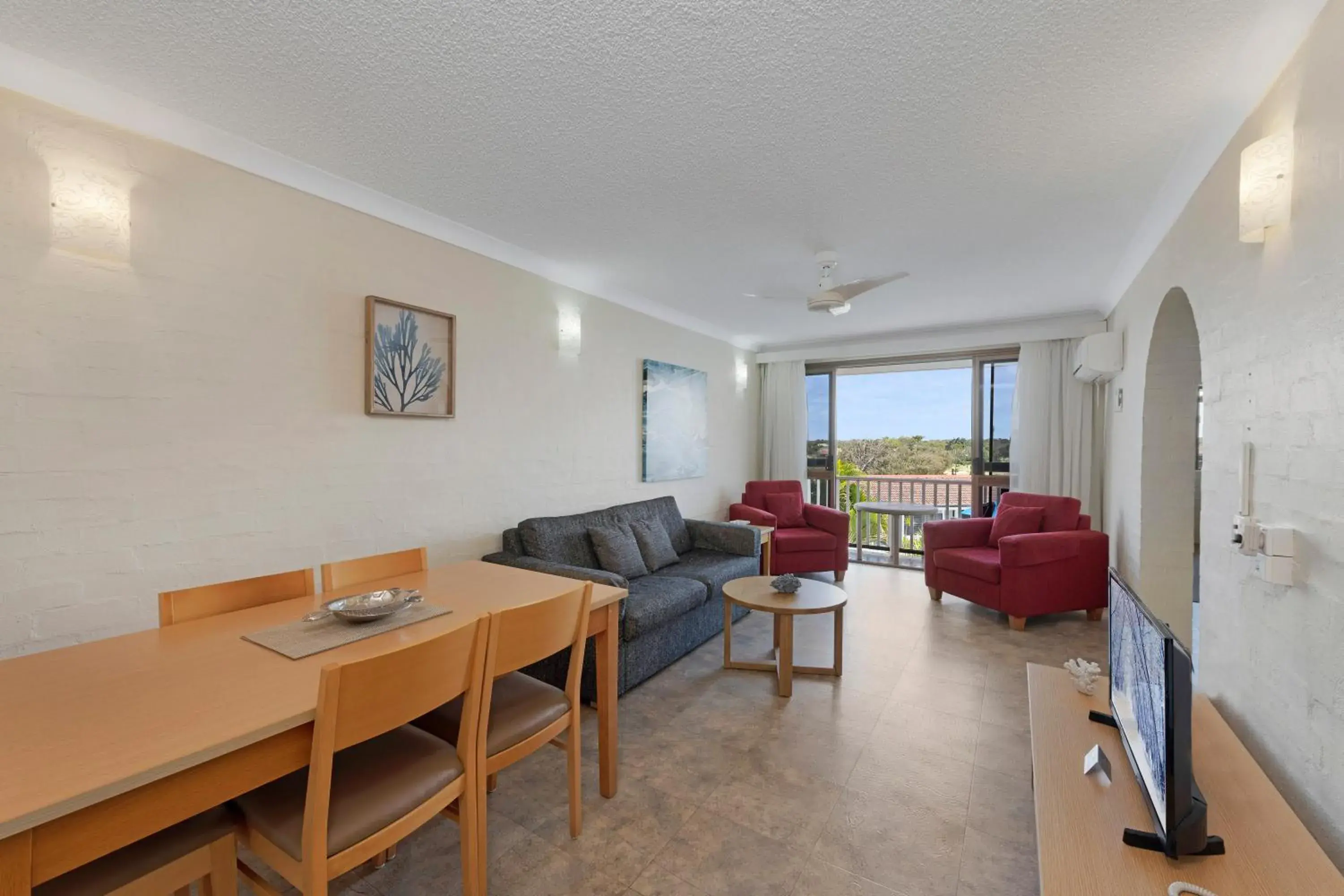 Two-Bedroom Apartment with Pool View in Don Pancho Beach Resort Two-Bedroom Apartment with Pool View in Don Pancho Beach Resort