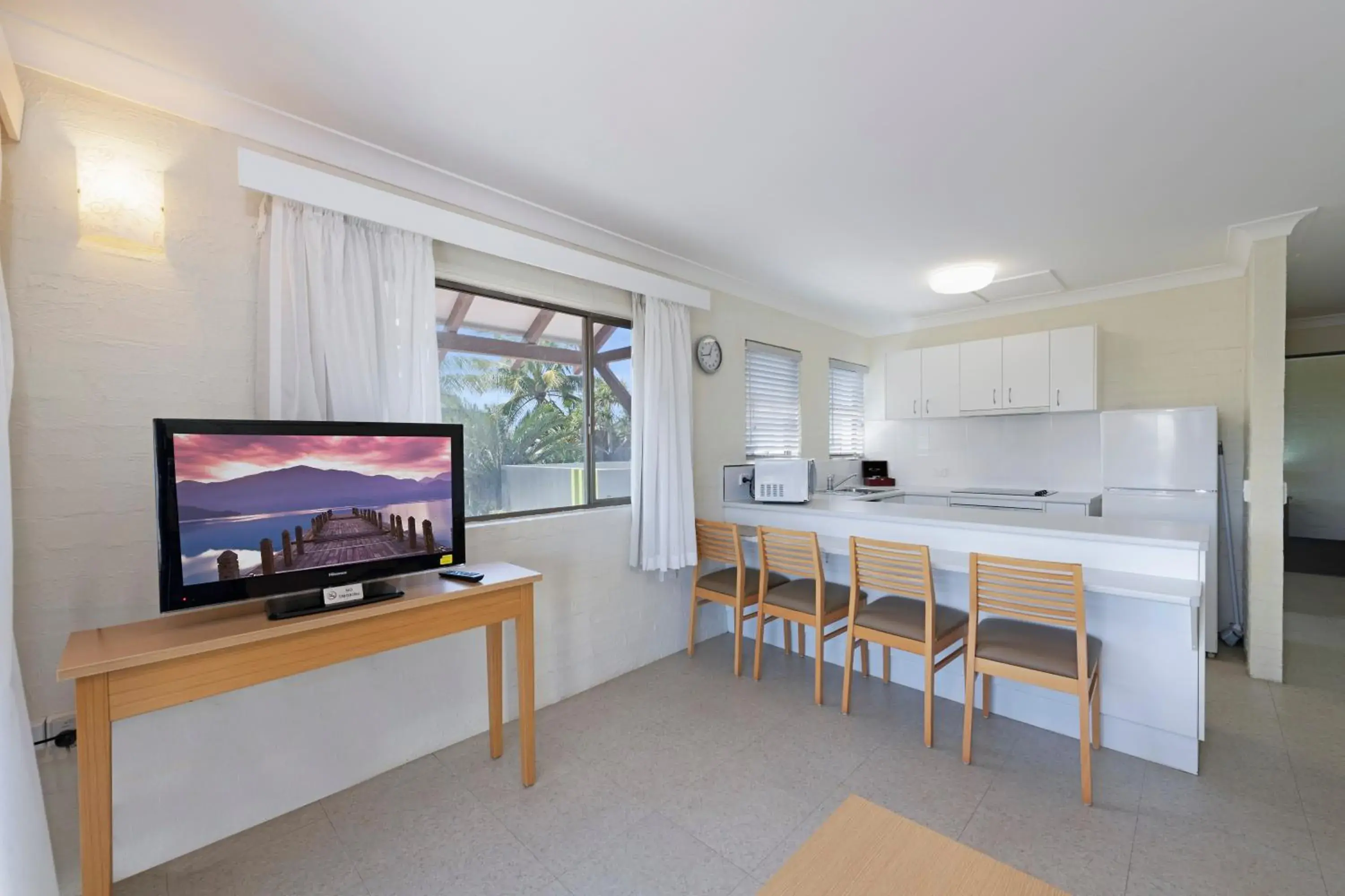 Deluxe One-Bedroom Apartment in Don Pancho Beach Resort Deluxe One-Bedroom Apartment in Don Pancho Beach Resort