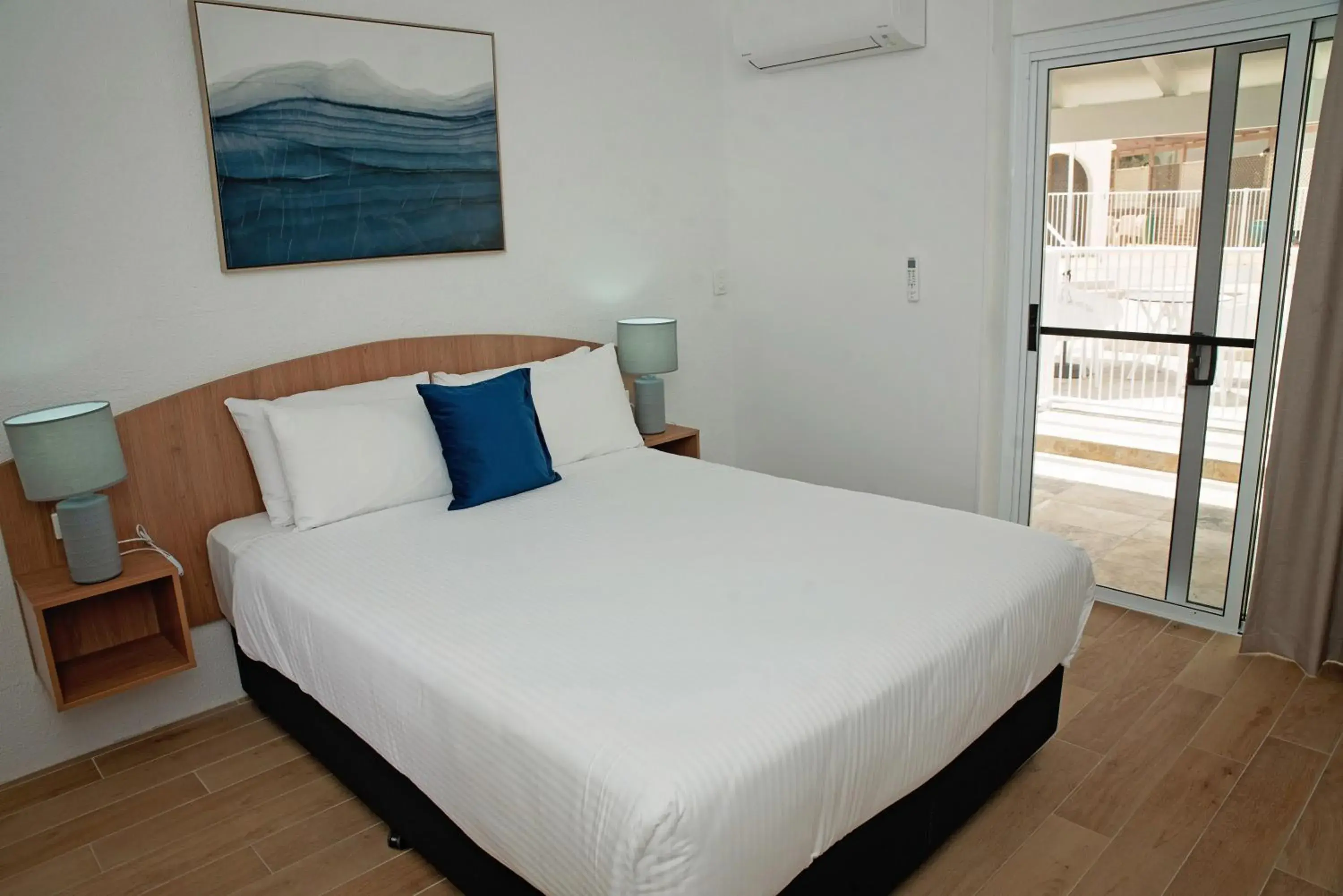 Executive Queen Room - single occupancy in Don Pancho Beach Resort Executive Queen Room - single occupancy in Don Pancho Beach Resort