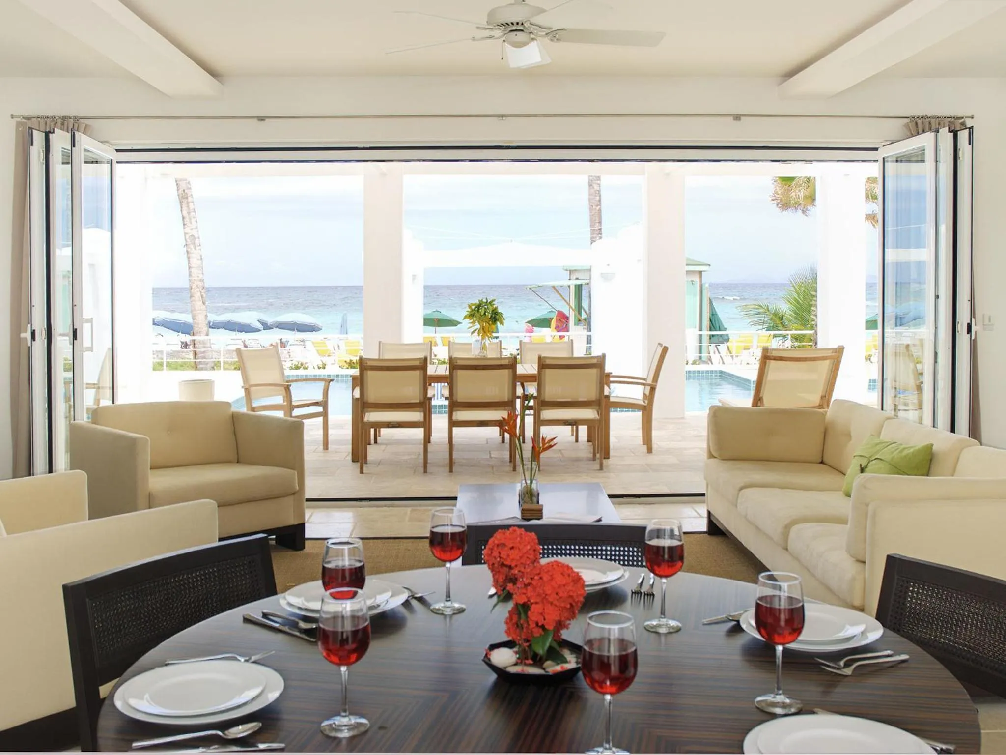 Living room in Coral Beach Club Villas & Marina