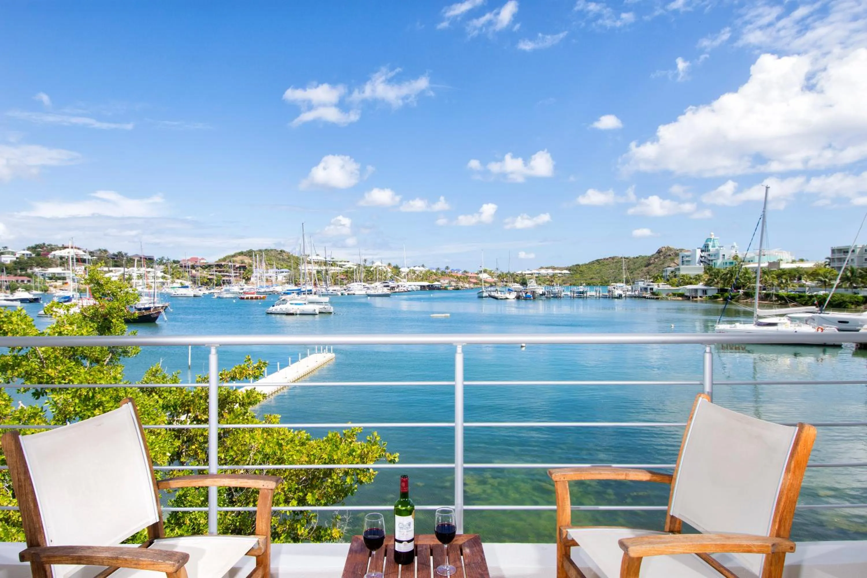 Balcony/Terrace in Coral Beach Club Villas & Marina