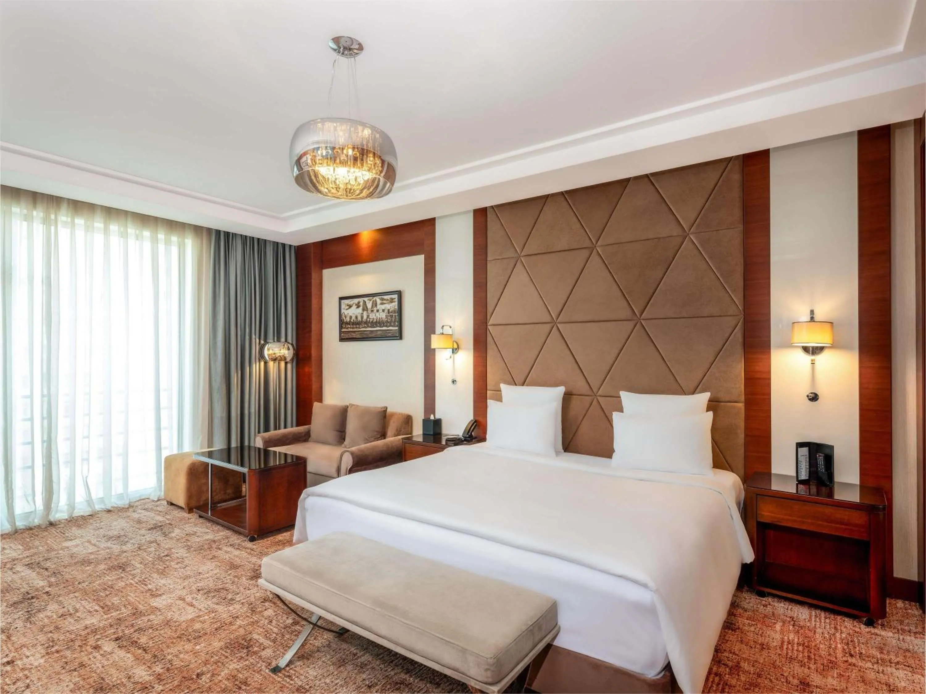 Bedroom, Bed in Movenpick Winter Park Baku