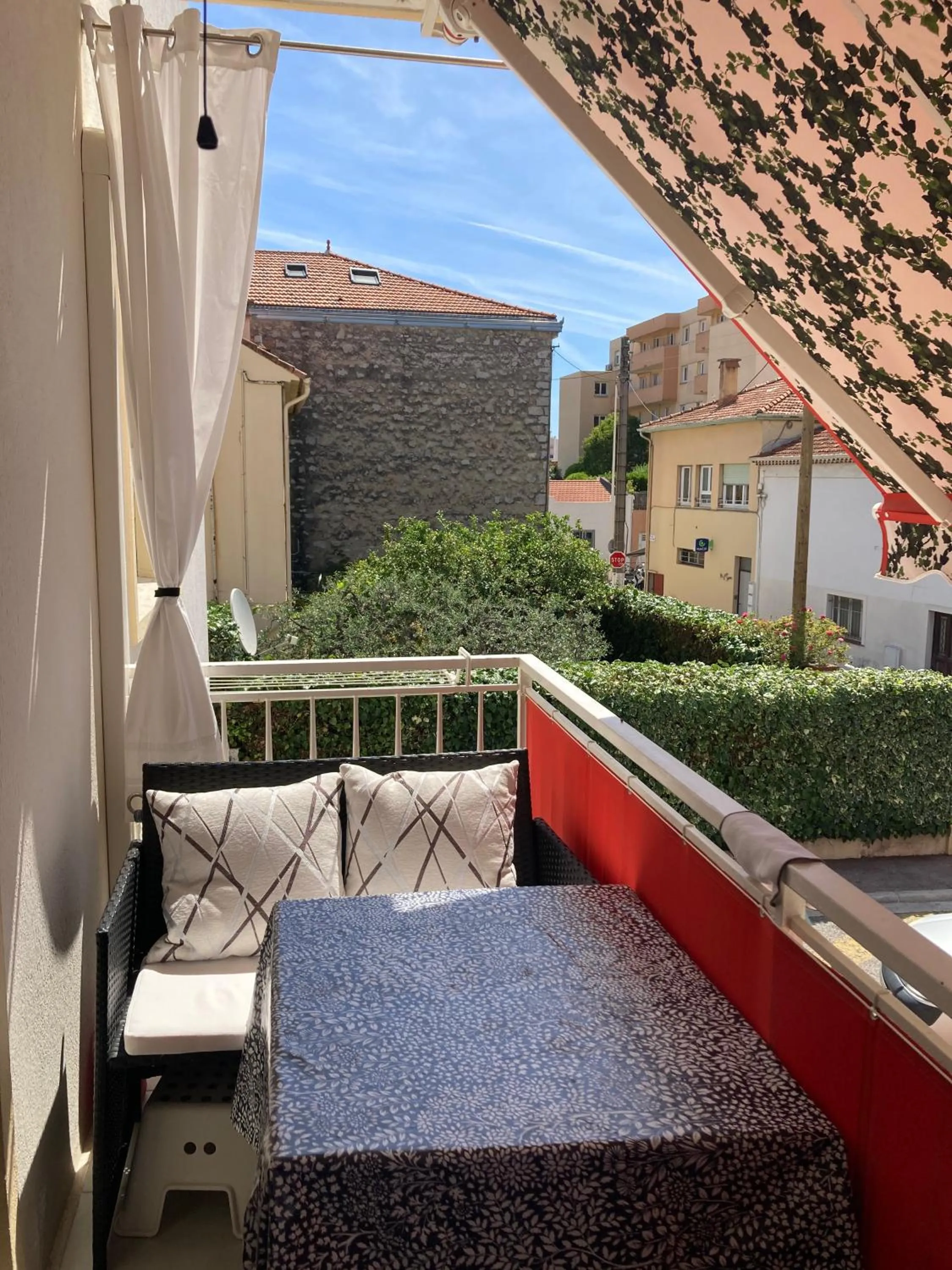 Balcony/Terrace in Cannes City B&B