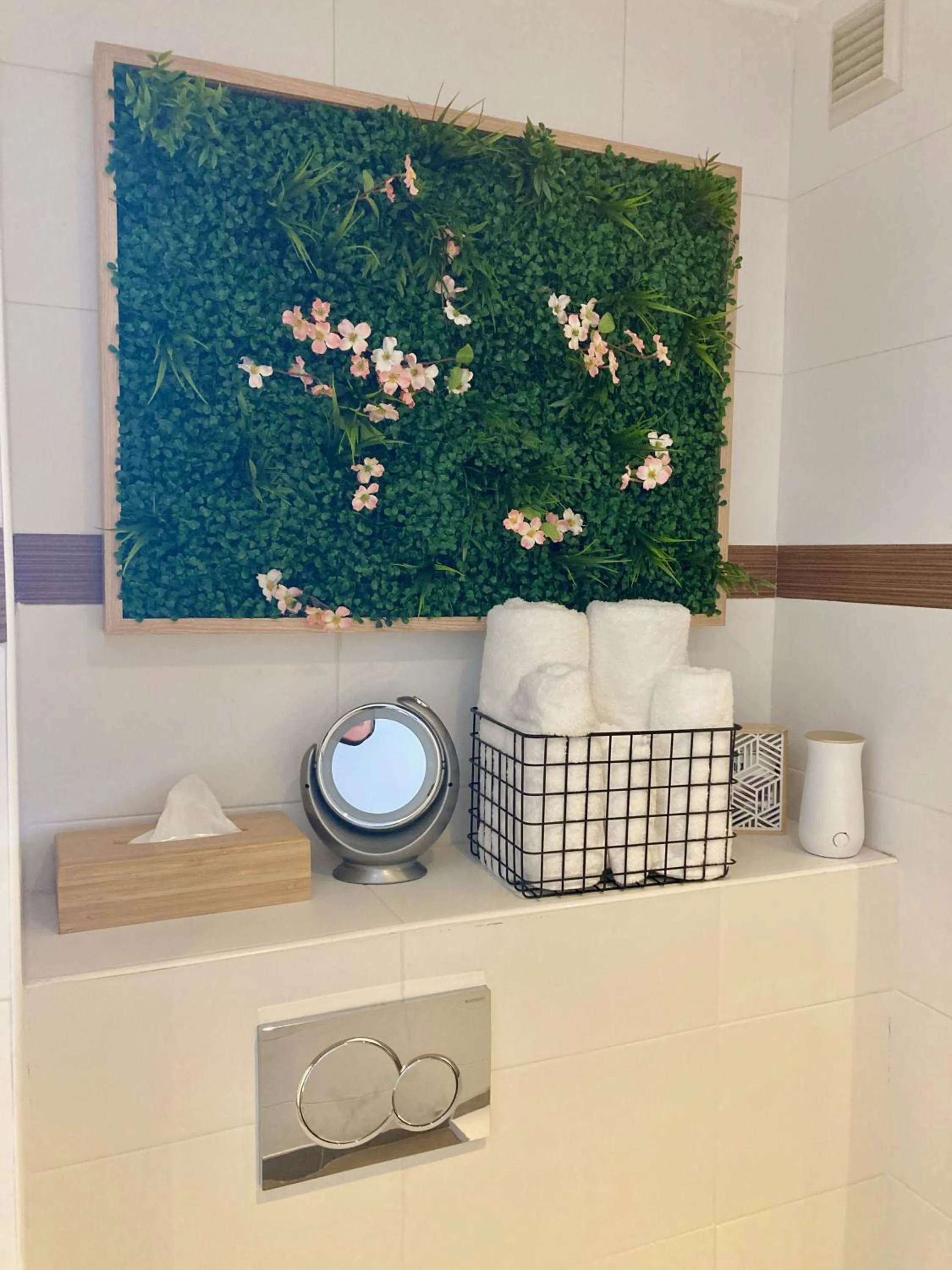 Bathroom in Cannes City B&B