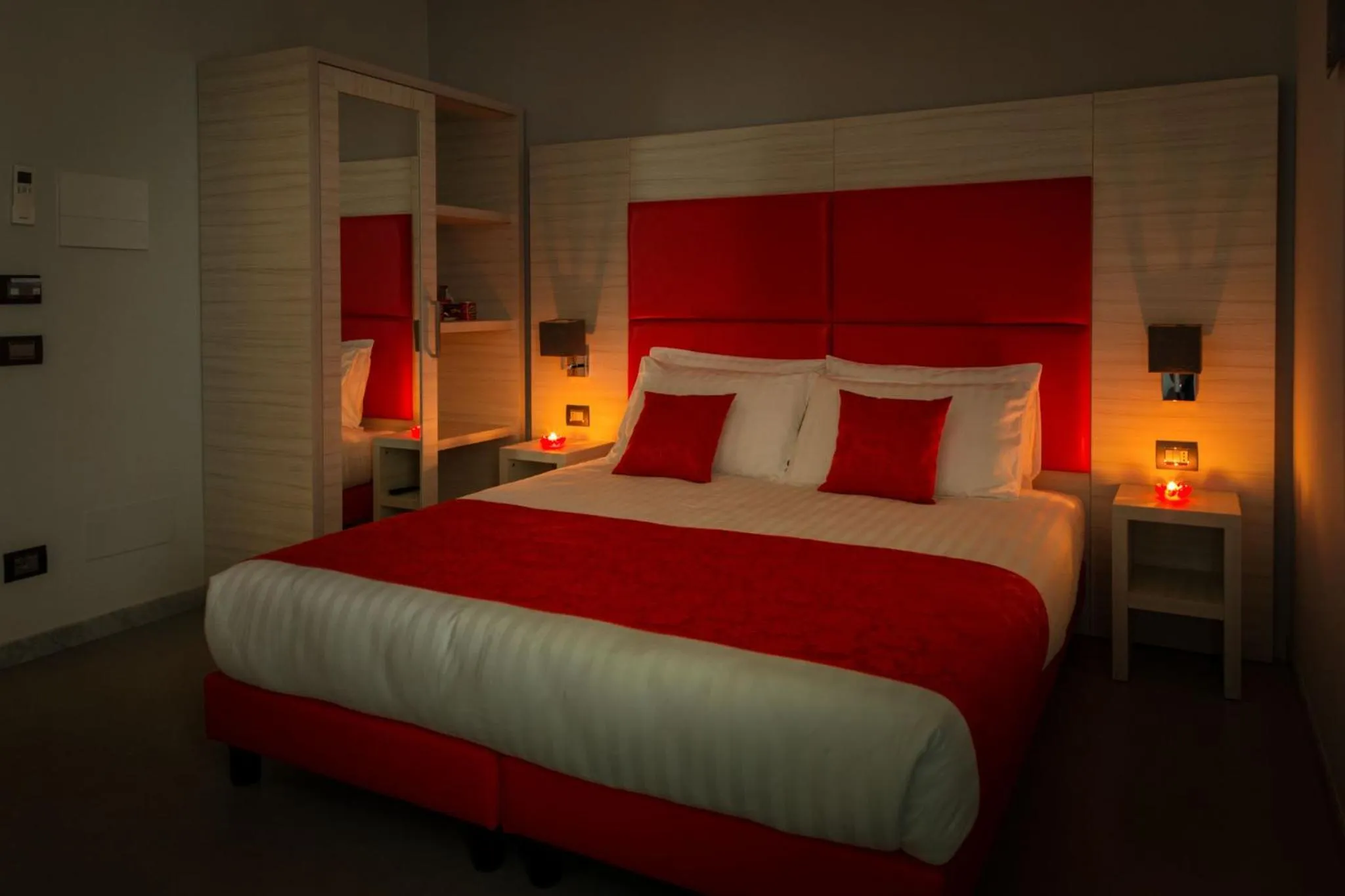 Decorative detail, Bed in Cinqueterre Behind