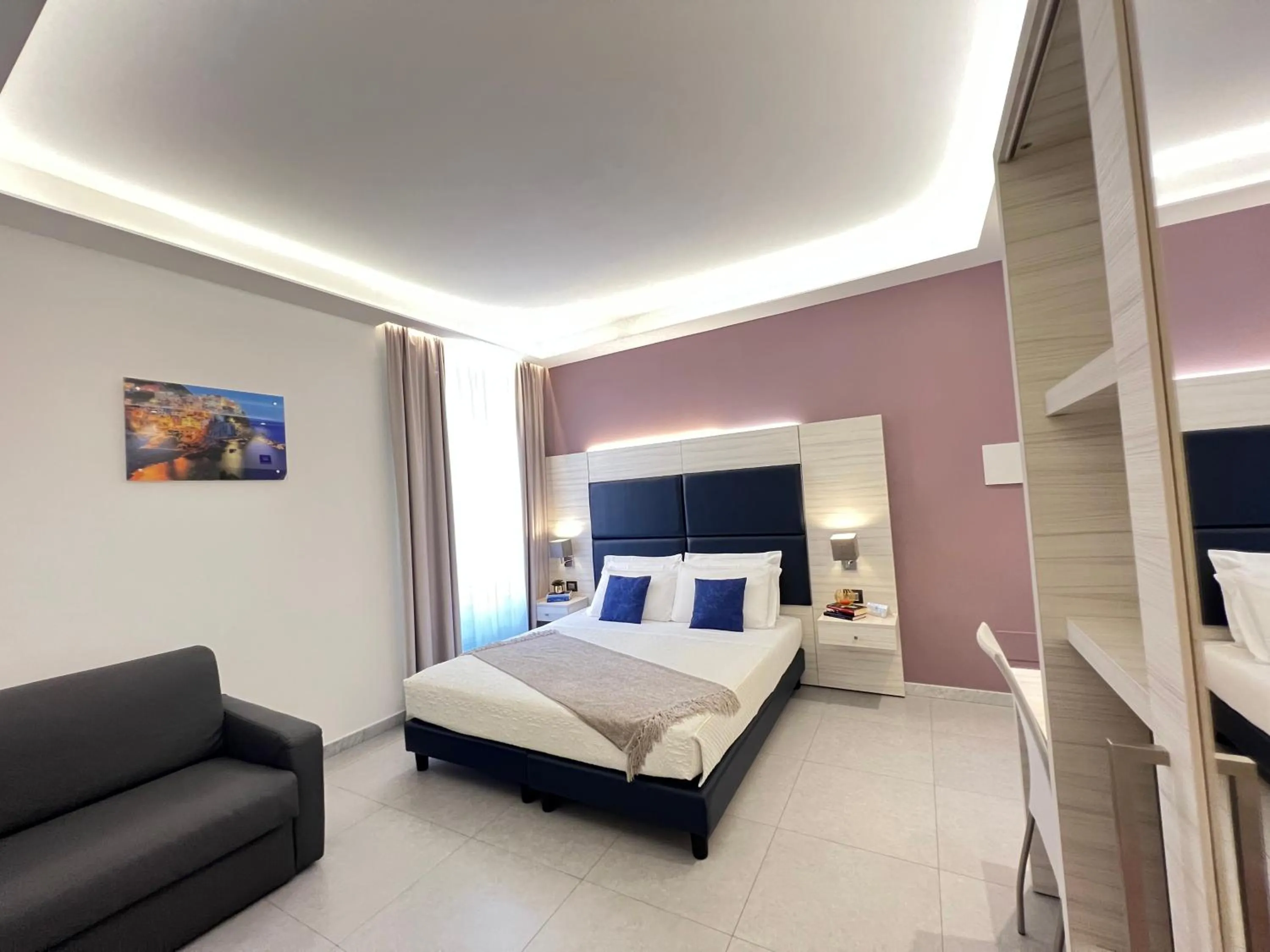 Bed in Cinqueterre Behind