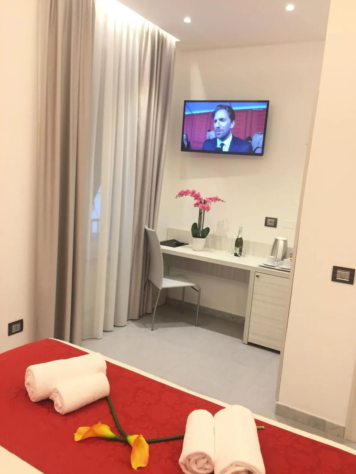 Coffee/tea facilities in Cinqueterre Behind