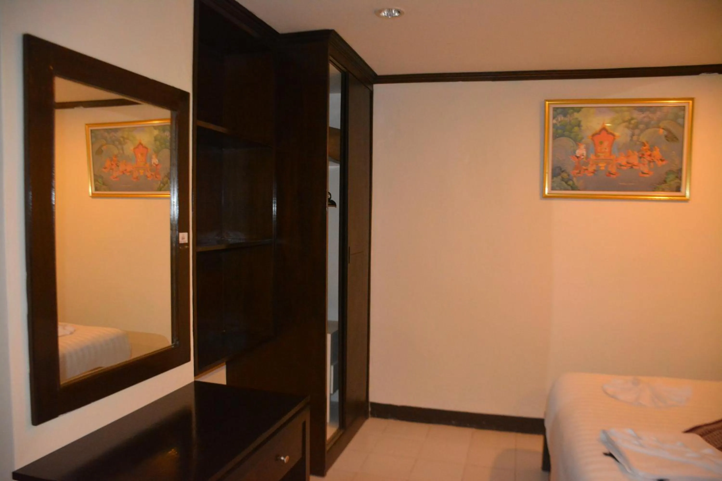 wardrobe in Patong Moon Inn Residence