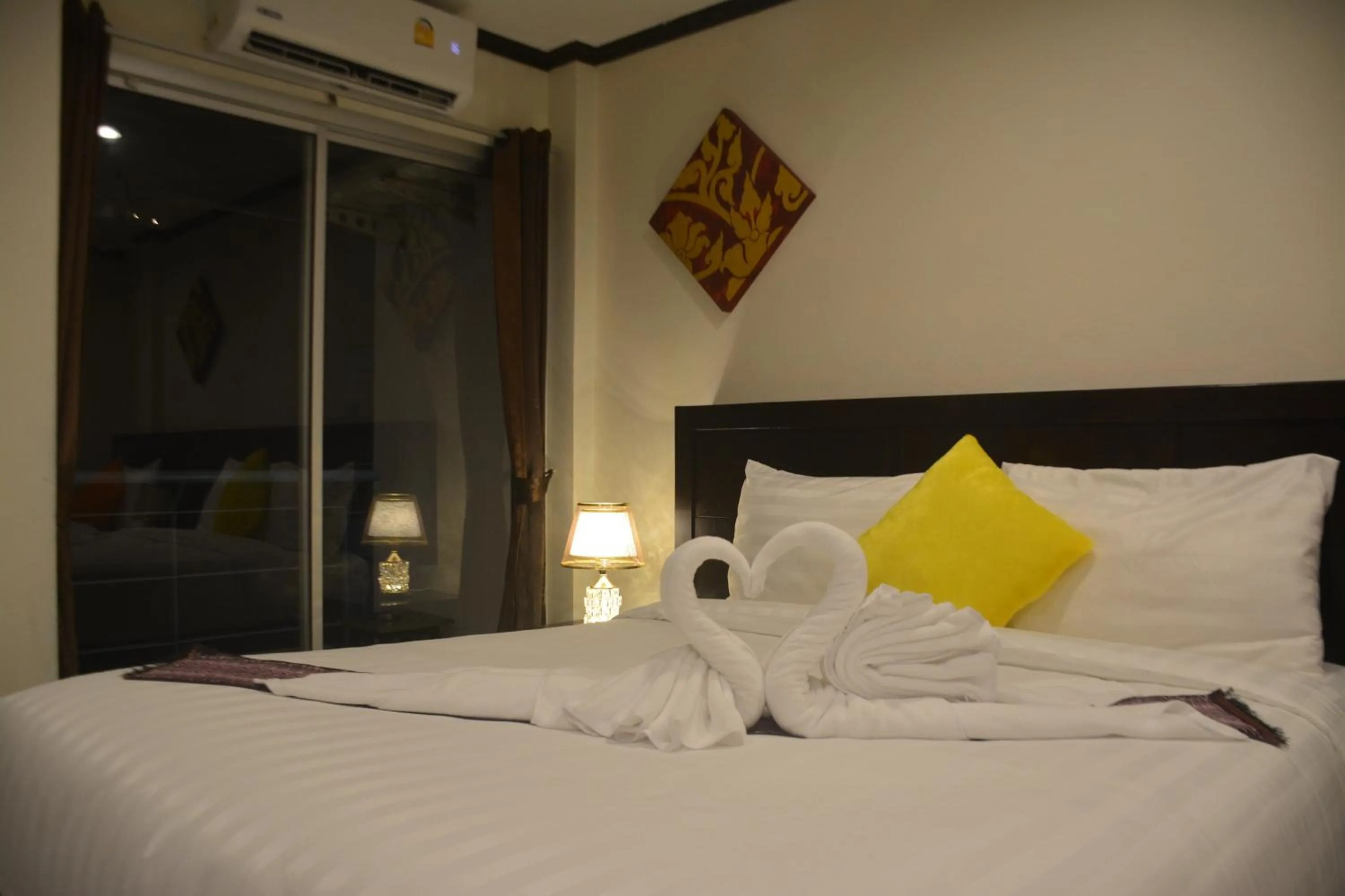 Bedroom, Bed in Patong Moon Inn Residence