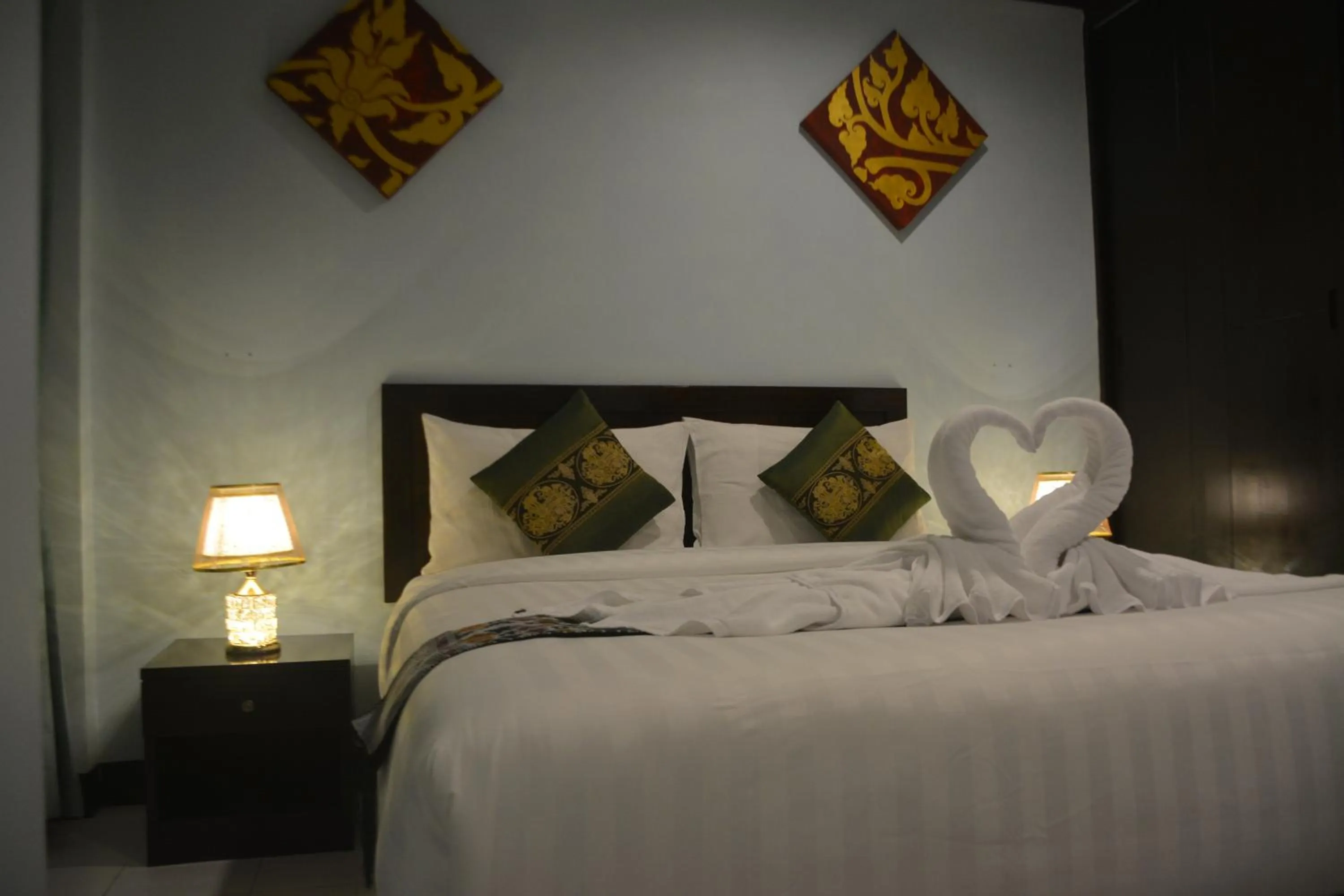 Bedroom, Bed in Patong Moon Inn Residence