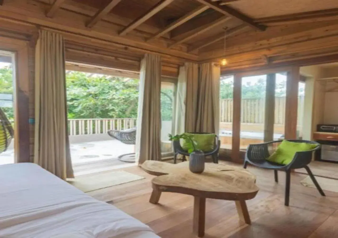 Bed in West Sands Bed in West Sands