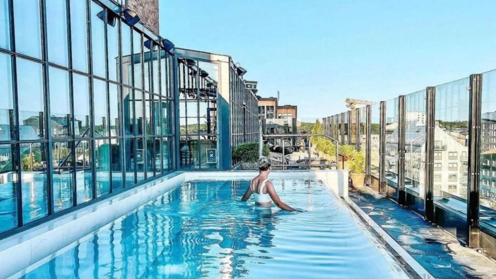 Swimming pool in Steam Hotel