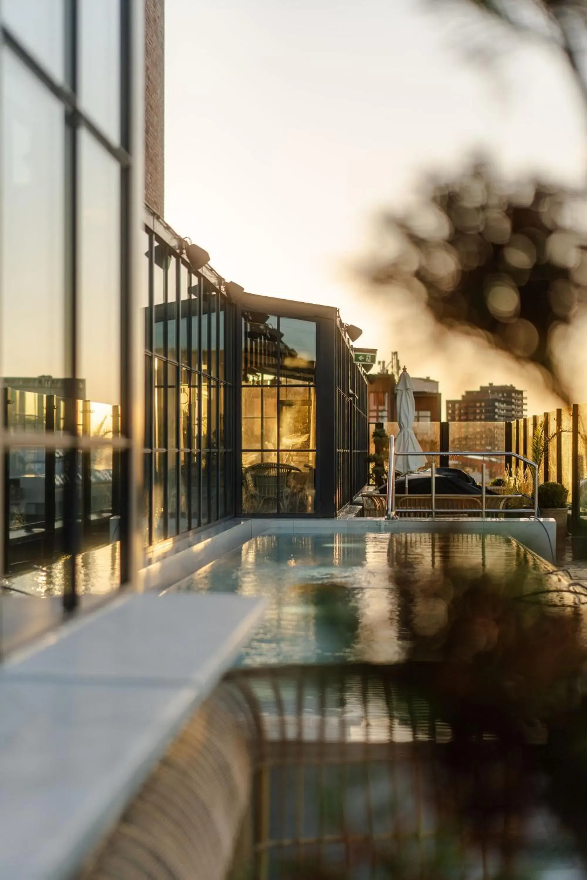 Pool view in Steam Hotel Pool view in Steam Hotel