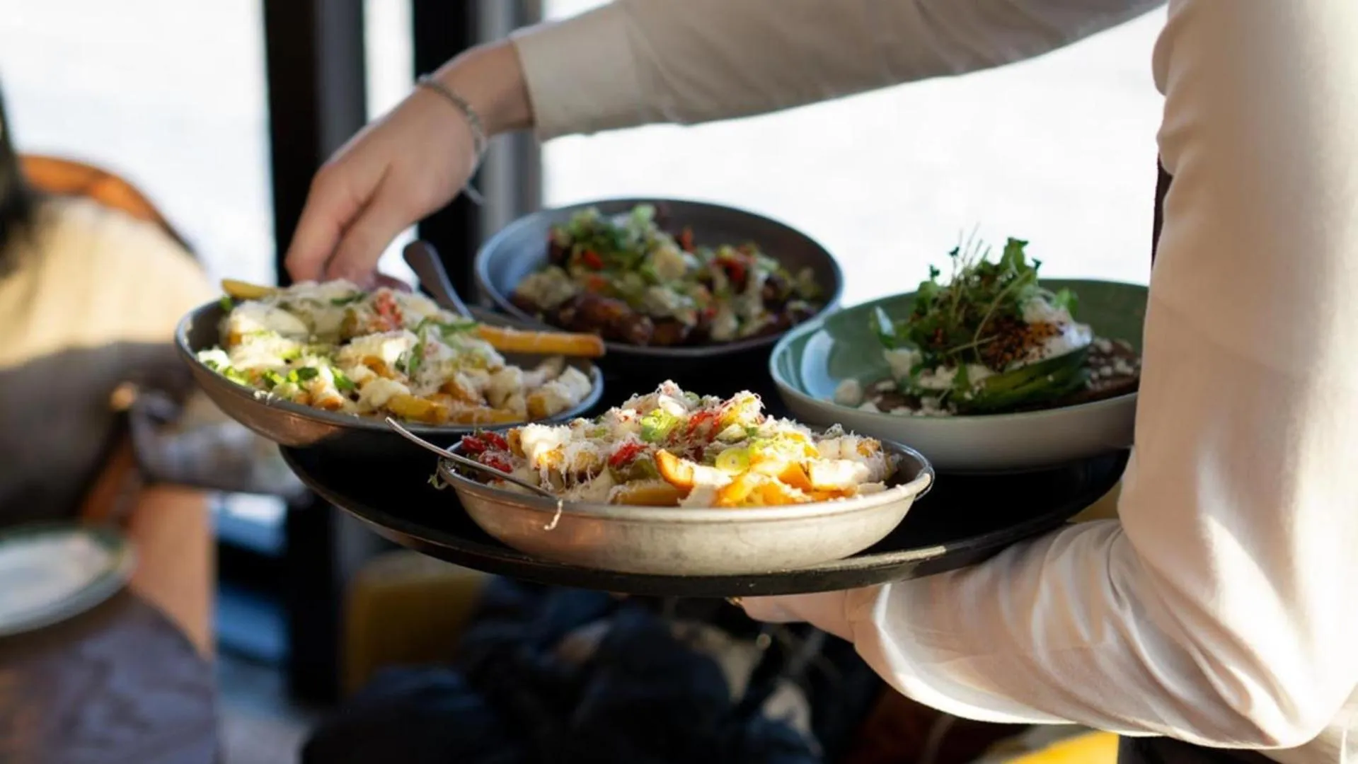 Restaurant/places to eat in Steam Hotel