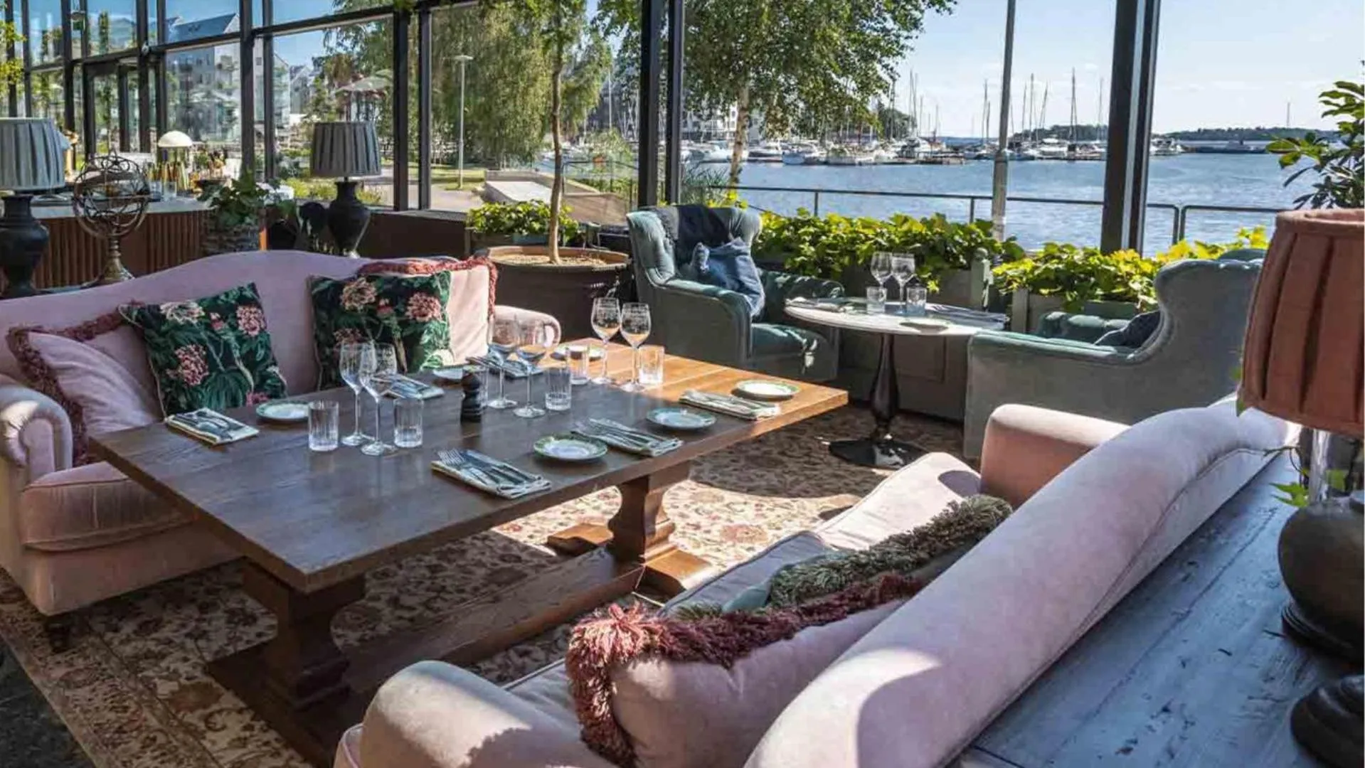 Restaurant/places to eat in Steam Hotel