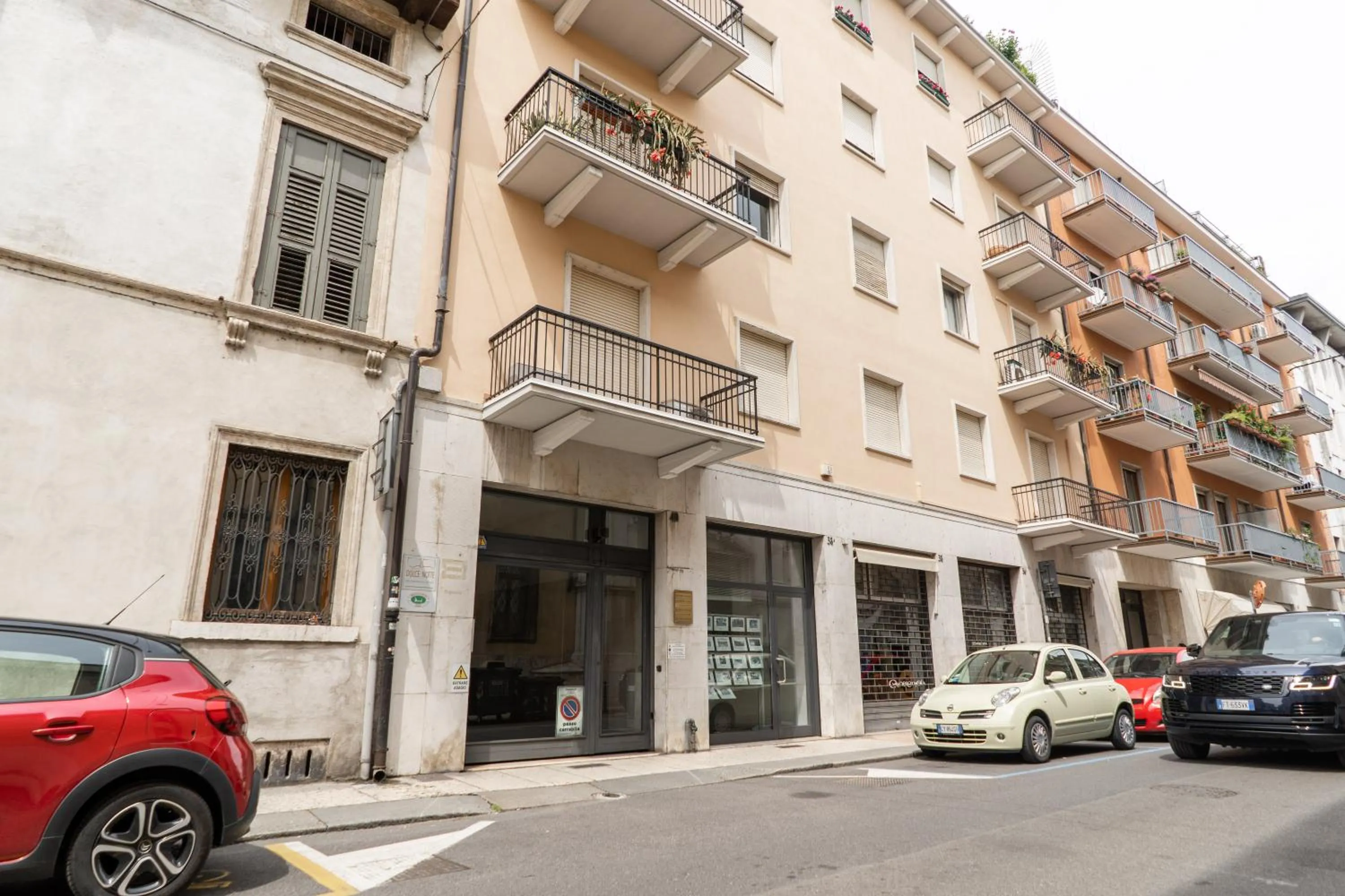 Property building in Dolce Notte